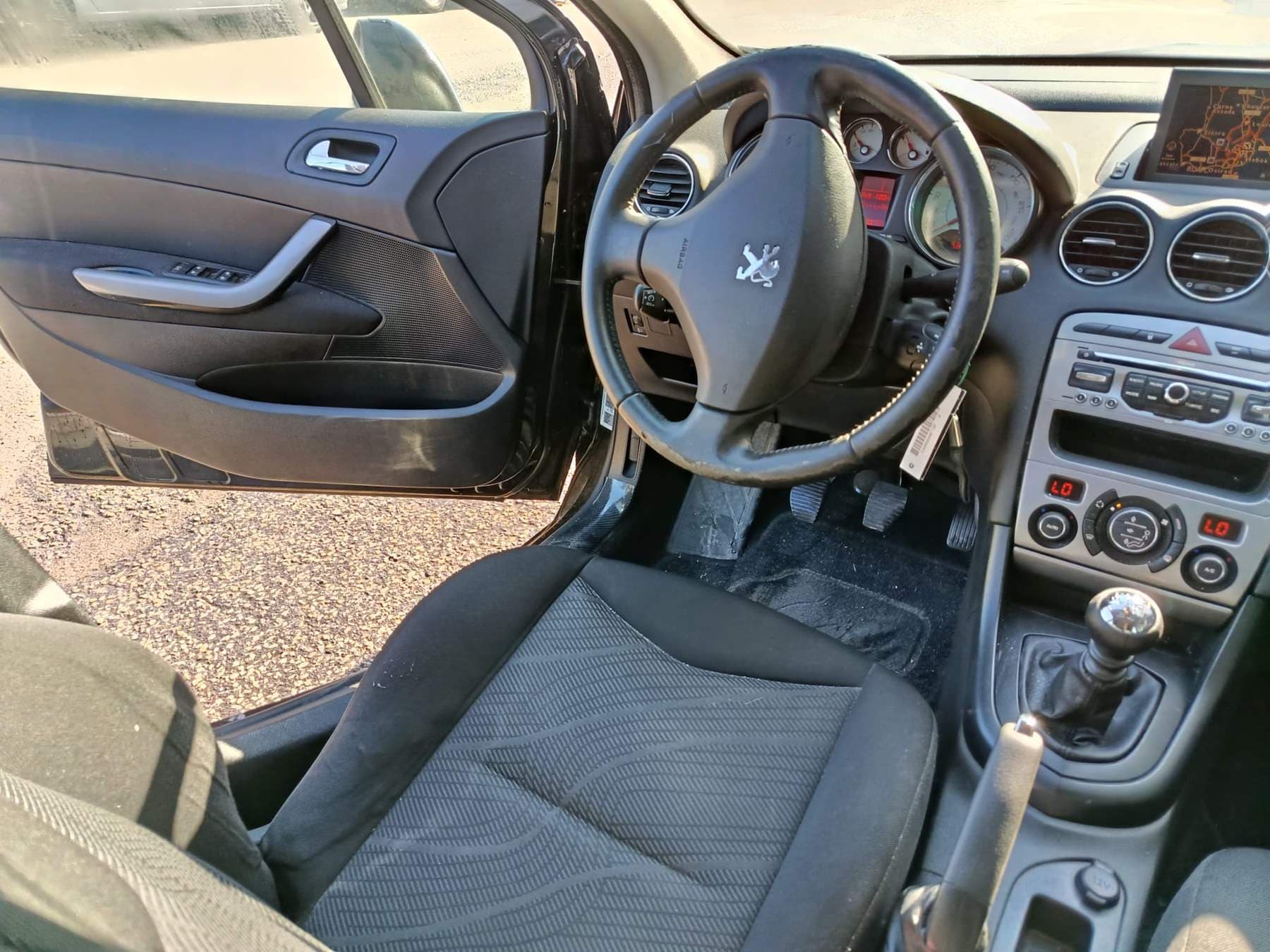 Peugeot 308 · Ano 2010 — imagem 16