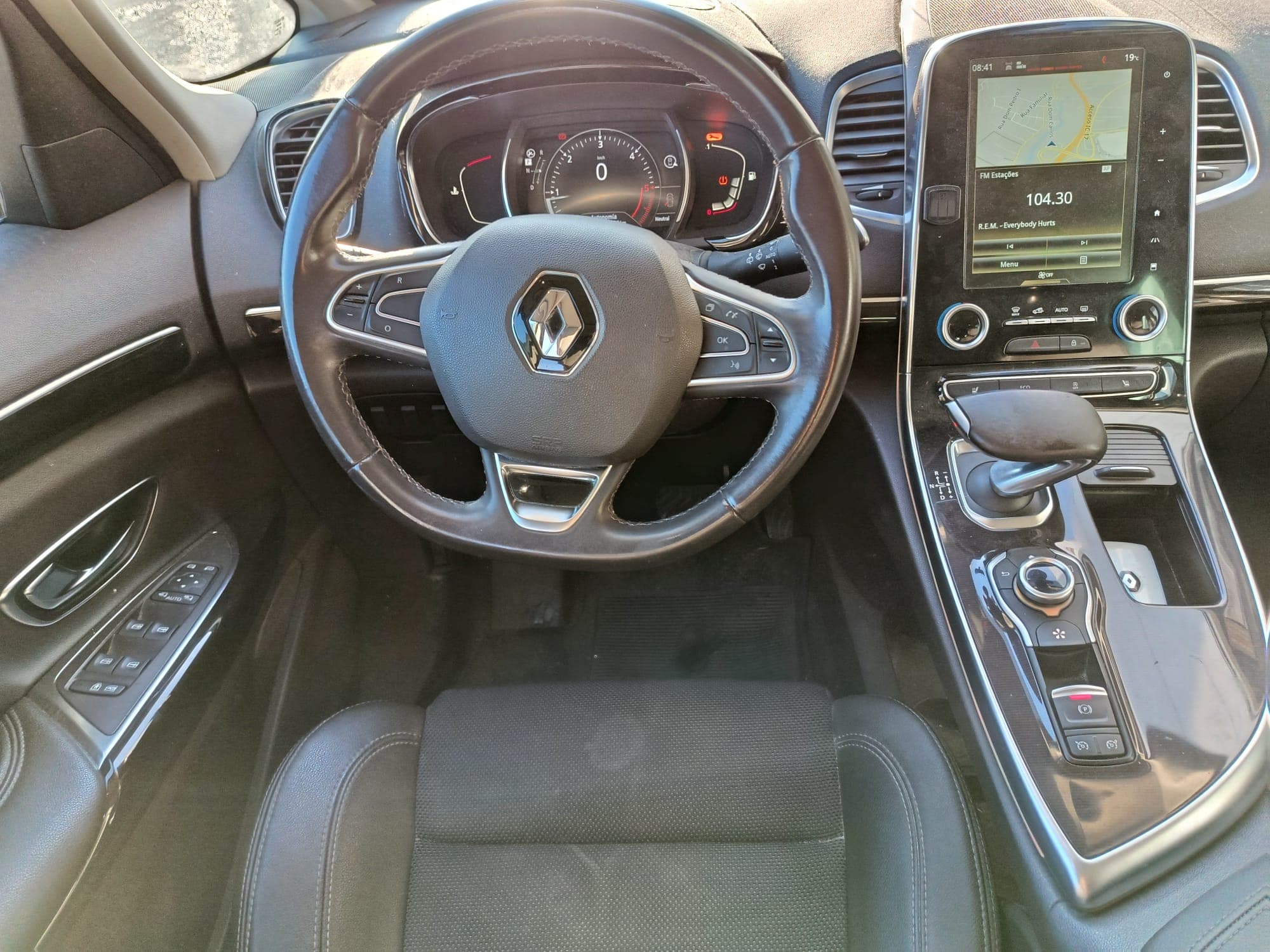 Renault Espace · Ano 2016 — imagem 17