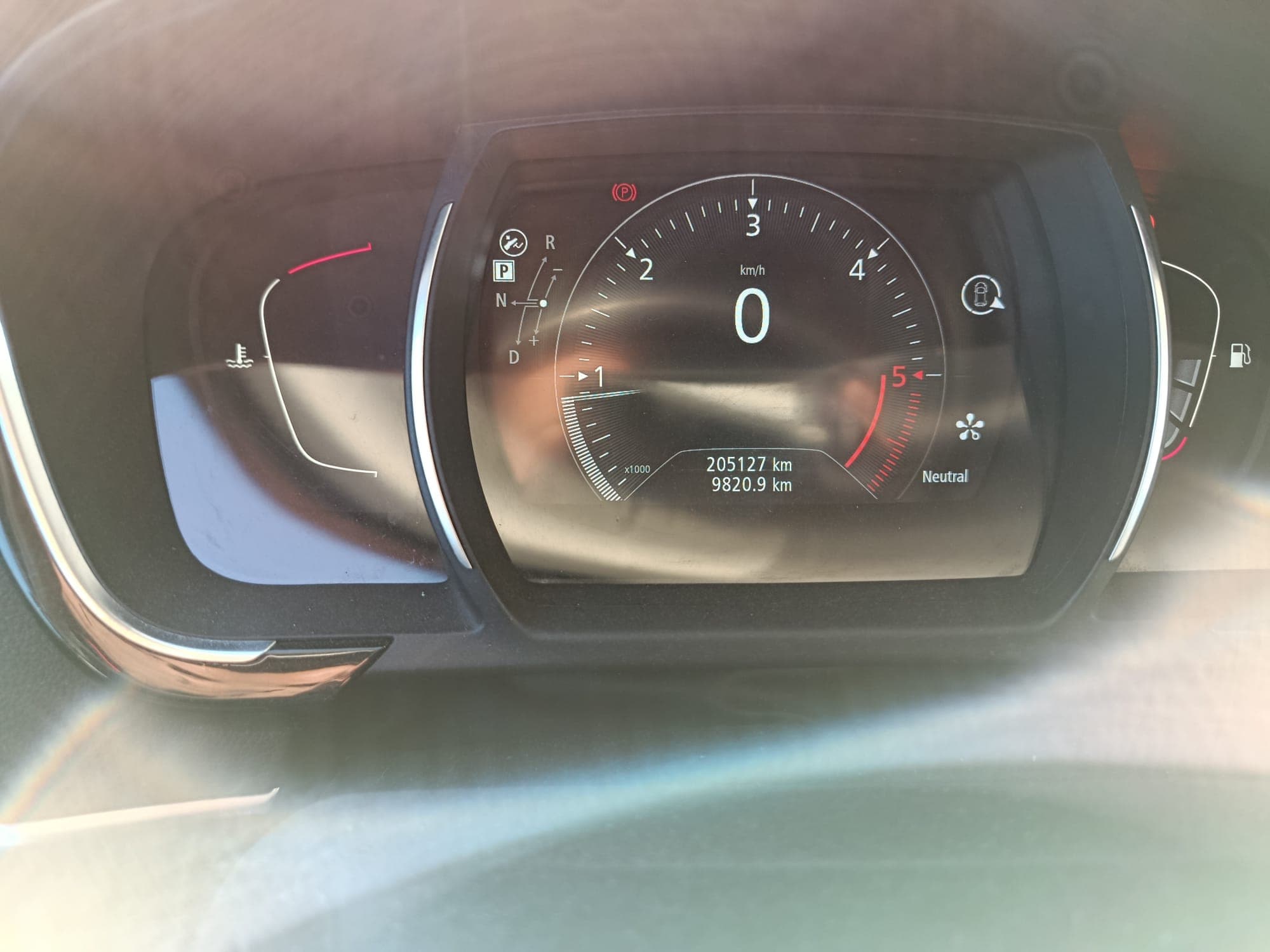 Renault Espace · Ano 2016 — imagem 11