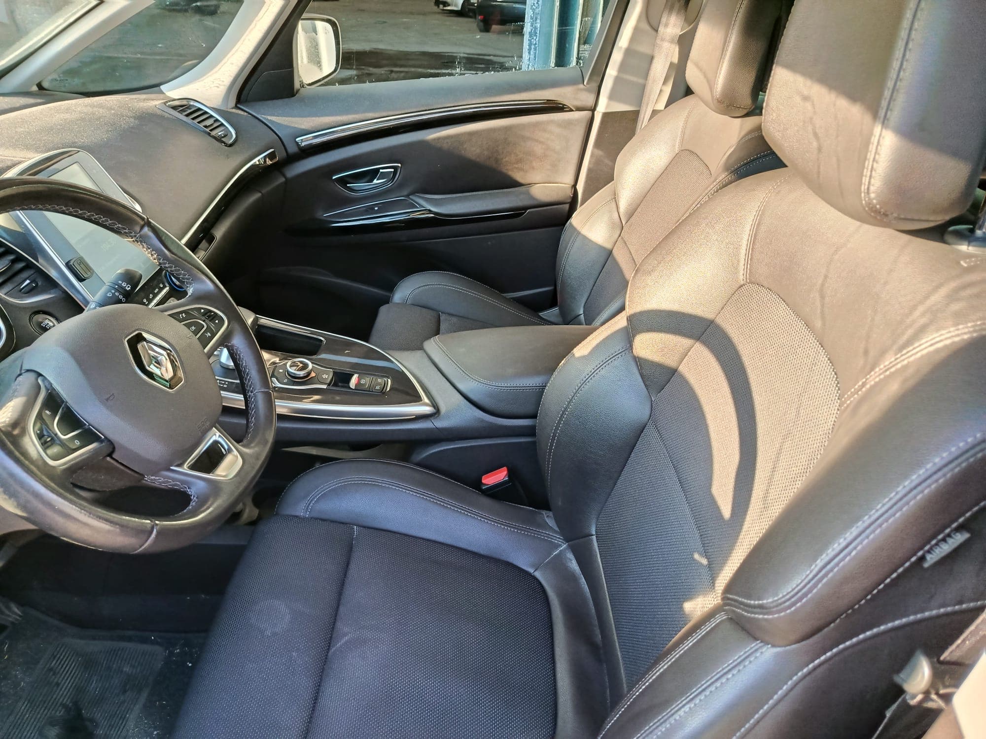 Renault Espace · Ano 2016 — imagem 14