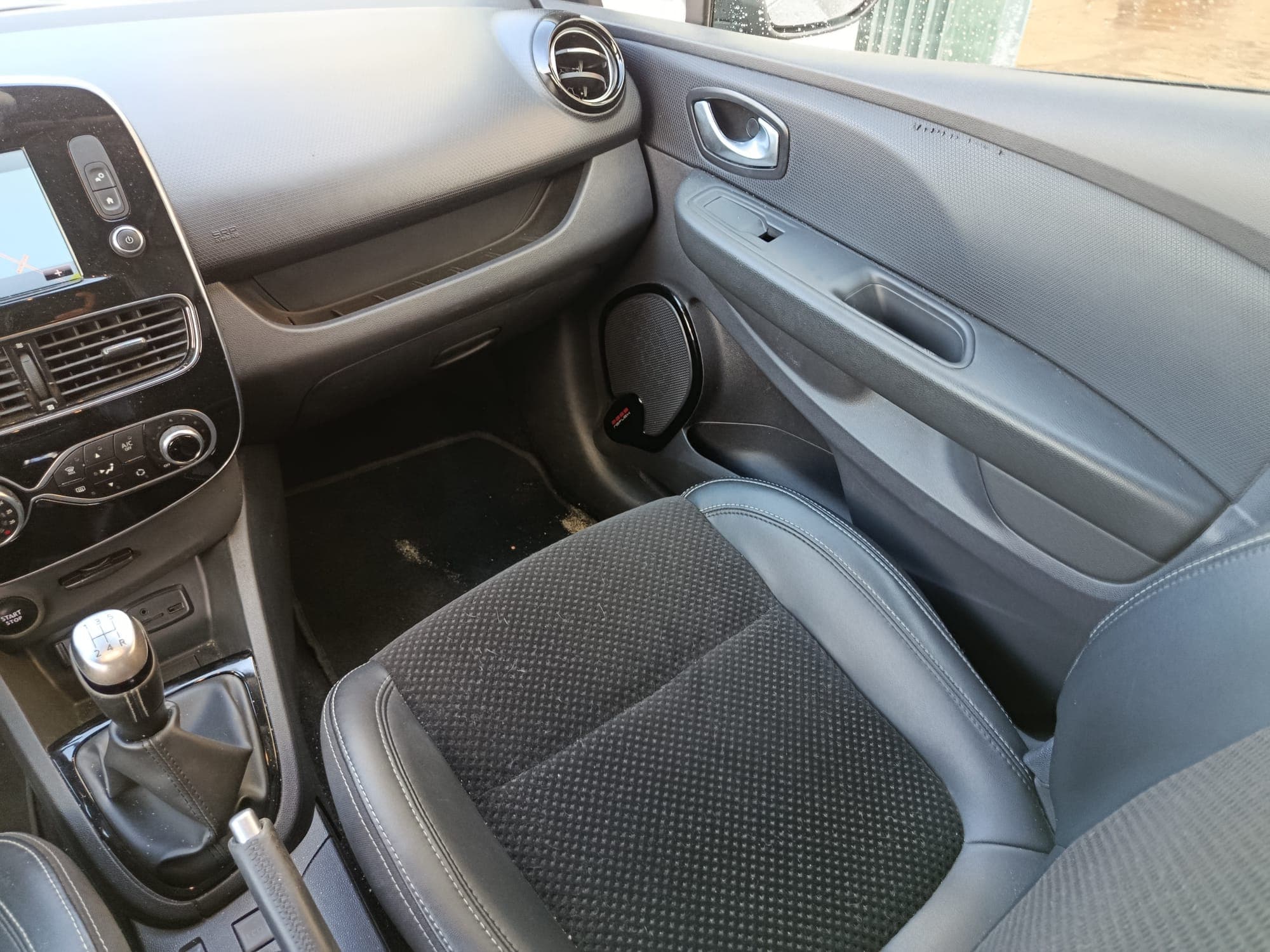 Renault Clio · Año 2019 — imagen 19