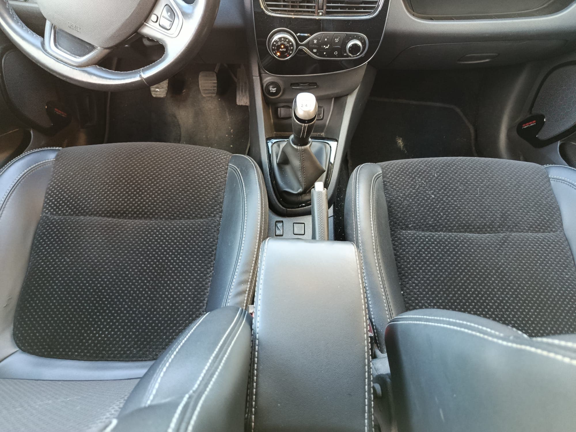 Renault Clio · Año 2019 — imagen 16