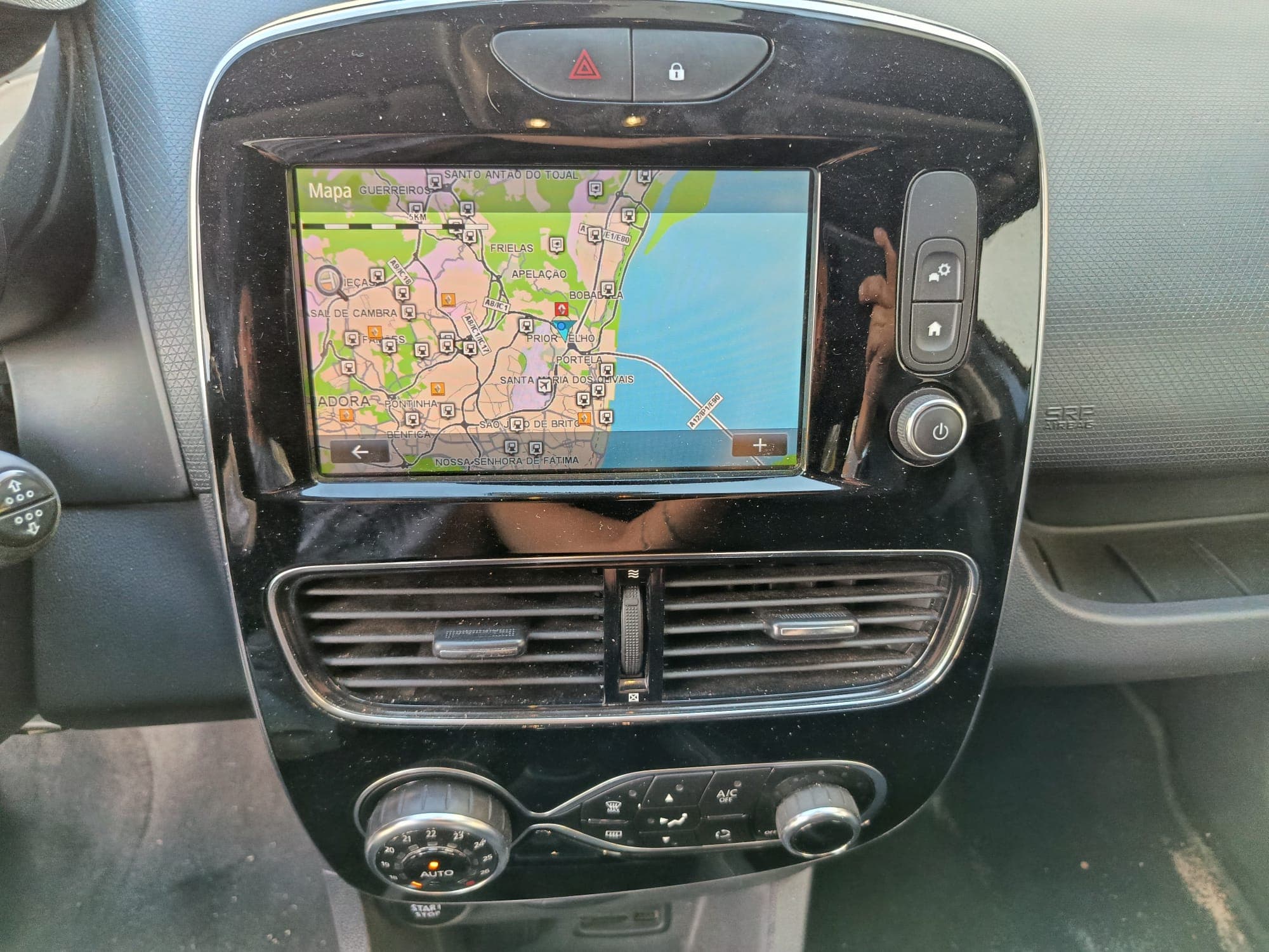 Renault Clio · Año 2019 — imagen 17
