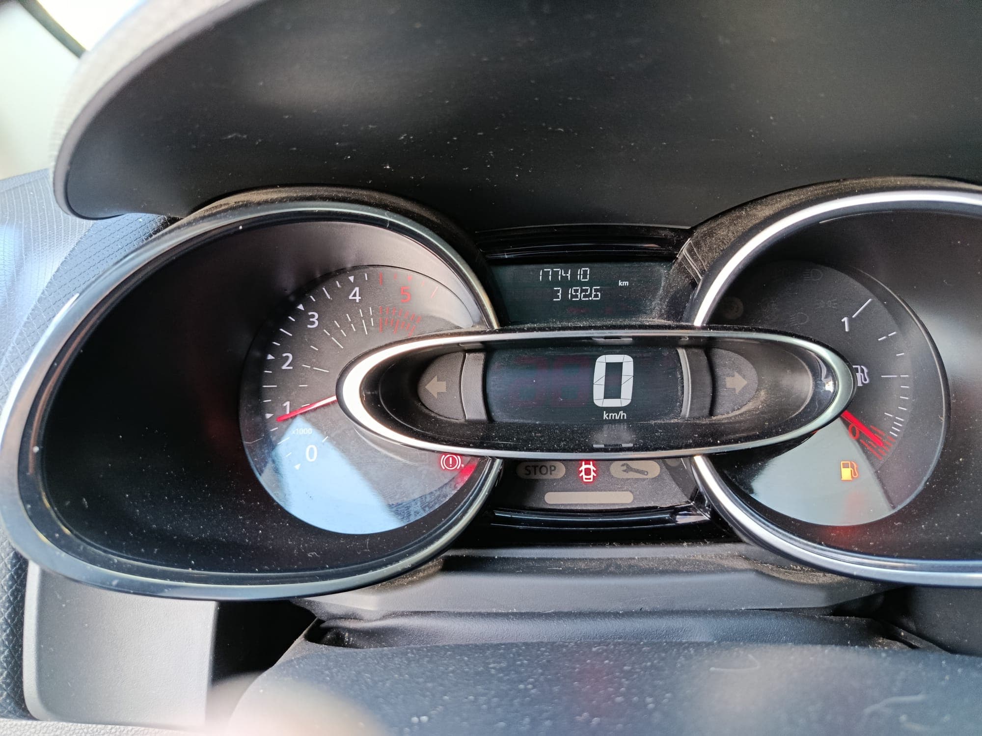 Renault Clio · Año 2019 — imagen 12