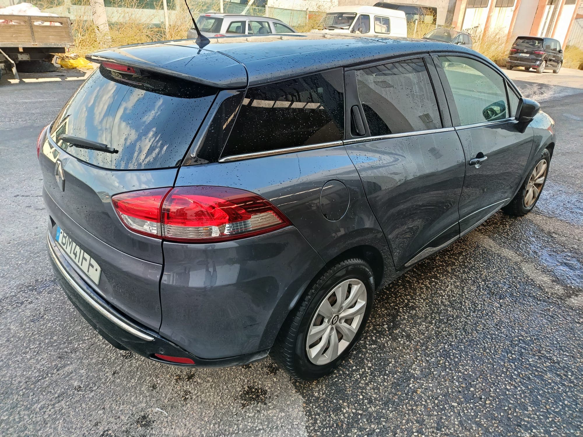 Renault Clio · Año 2019 — imagen 4
