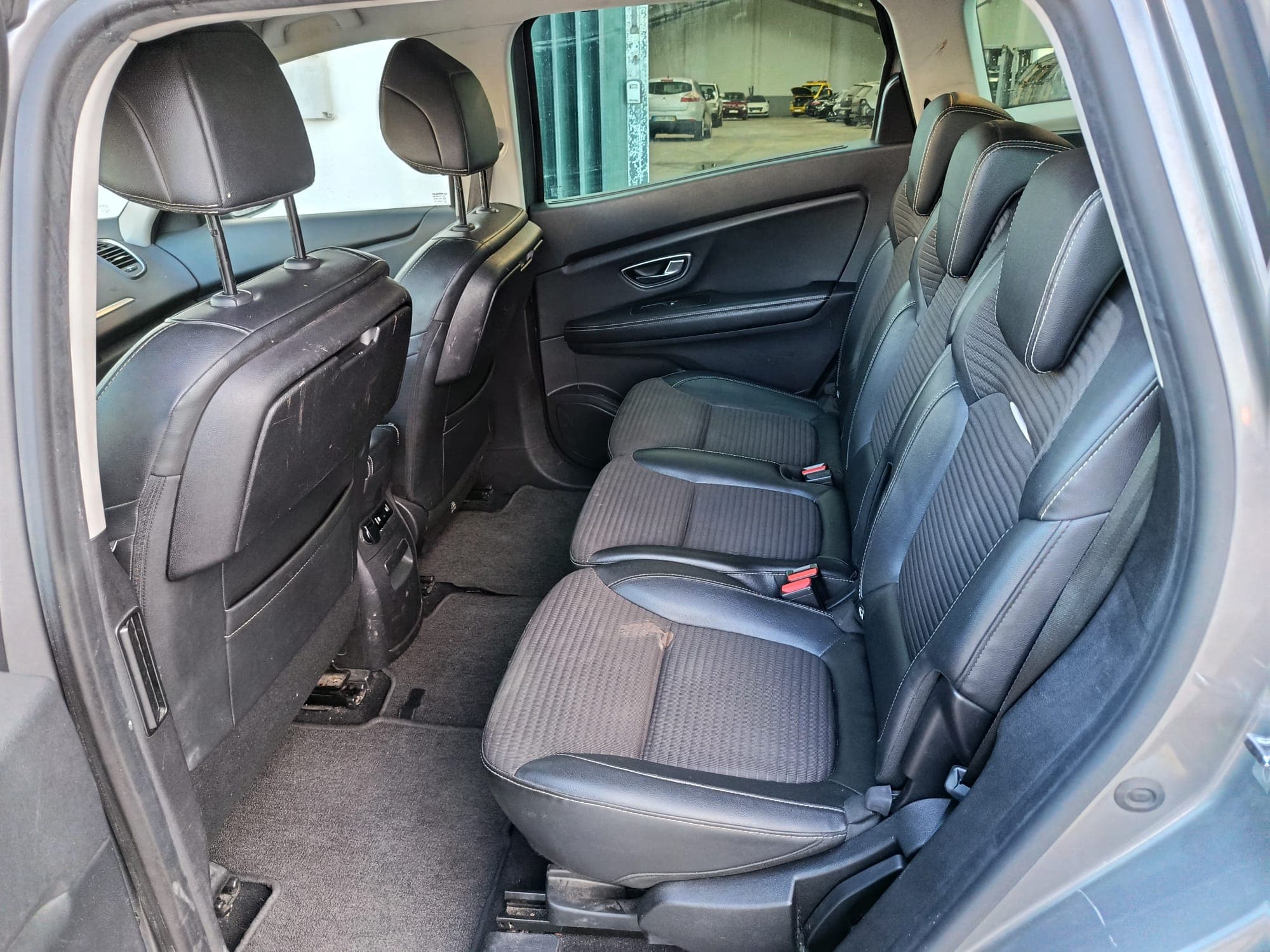 Renault Grand Scénic · 7 Lugares · Ano 2017 — image 20
