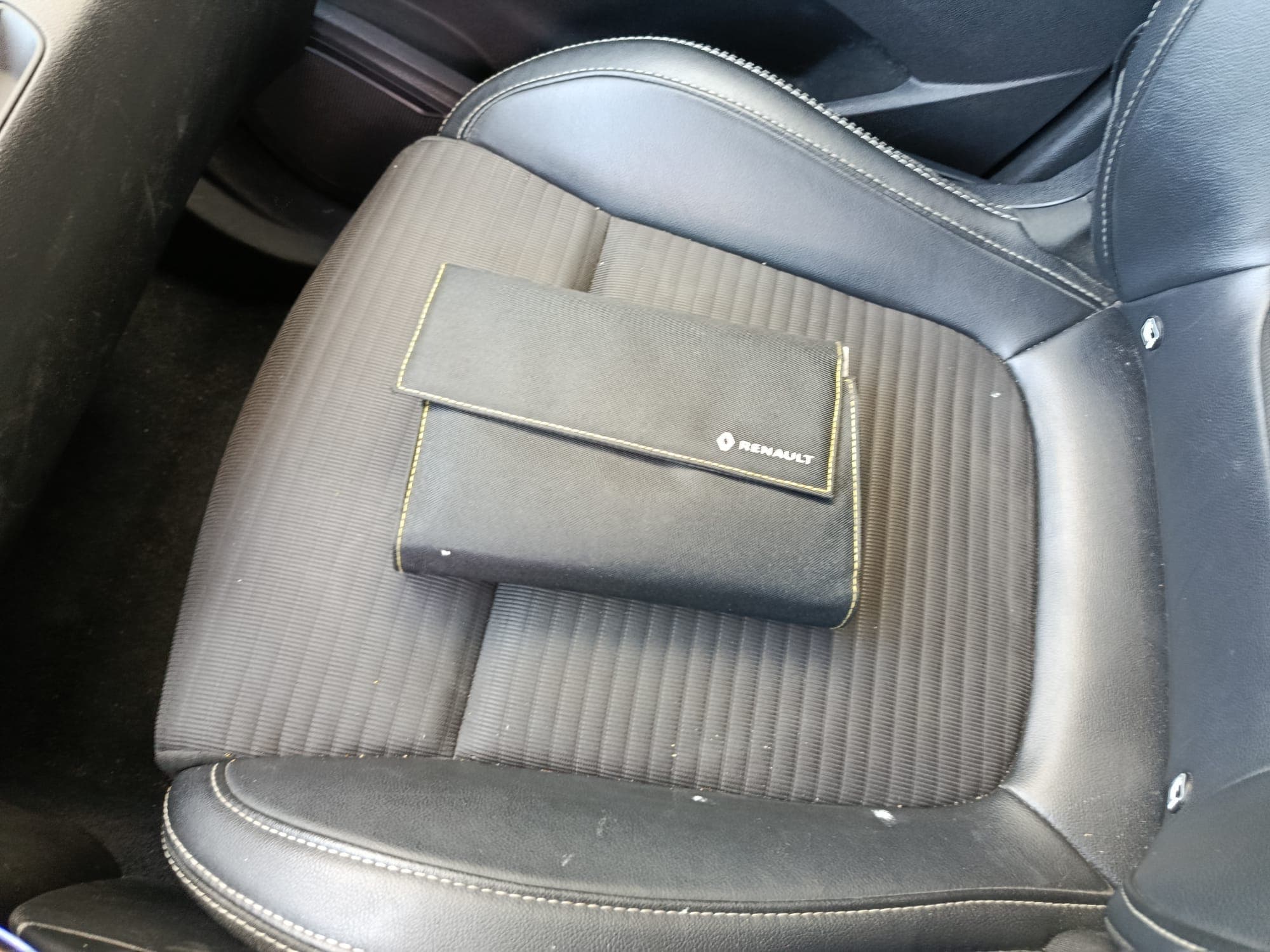 Renault Grand Scénic · 7 Lugares · Ano 2017 — image 21