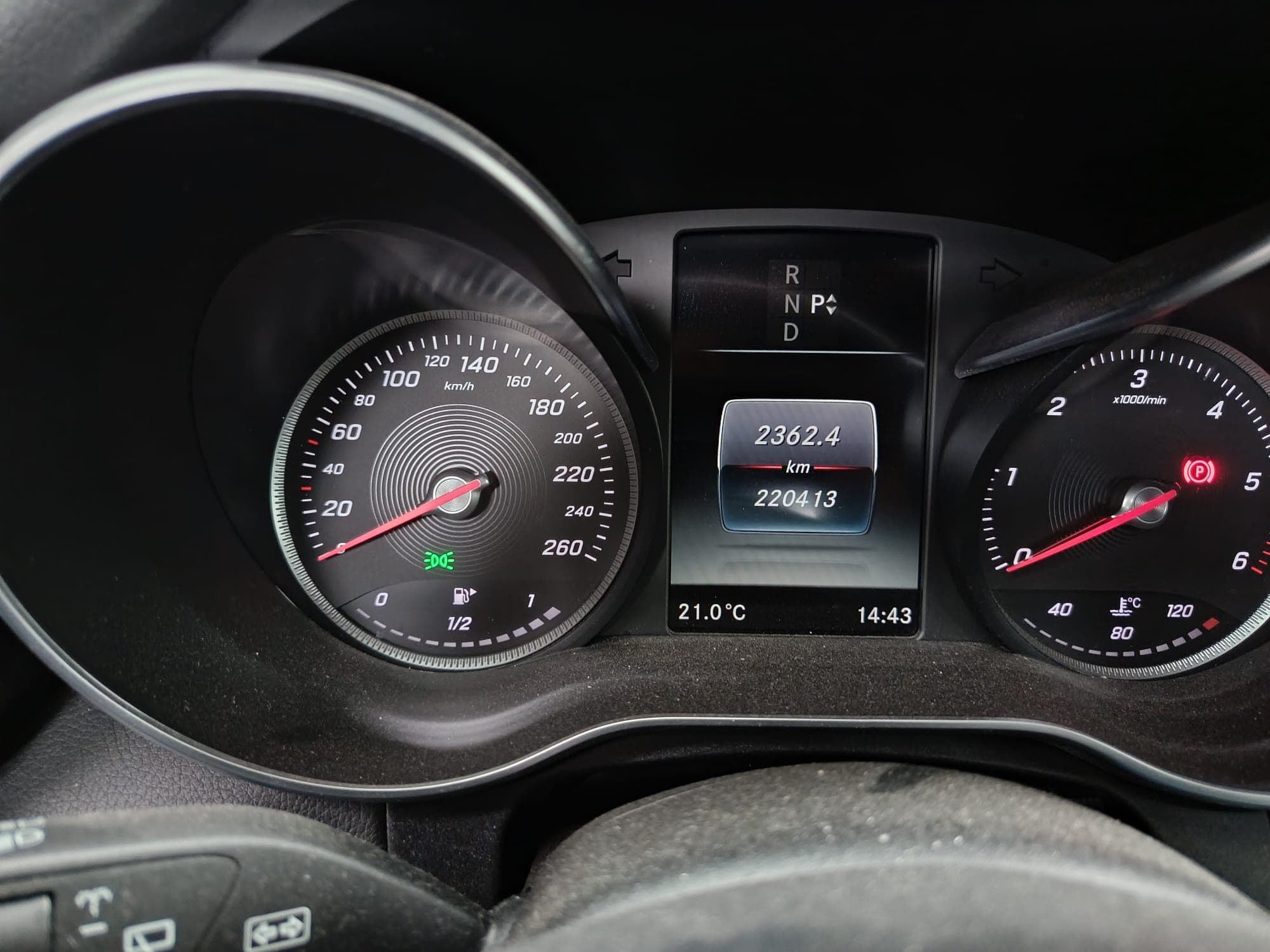 Mercedes-Benz C 220 D · Ano 2016 — imagen 11
