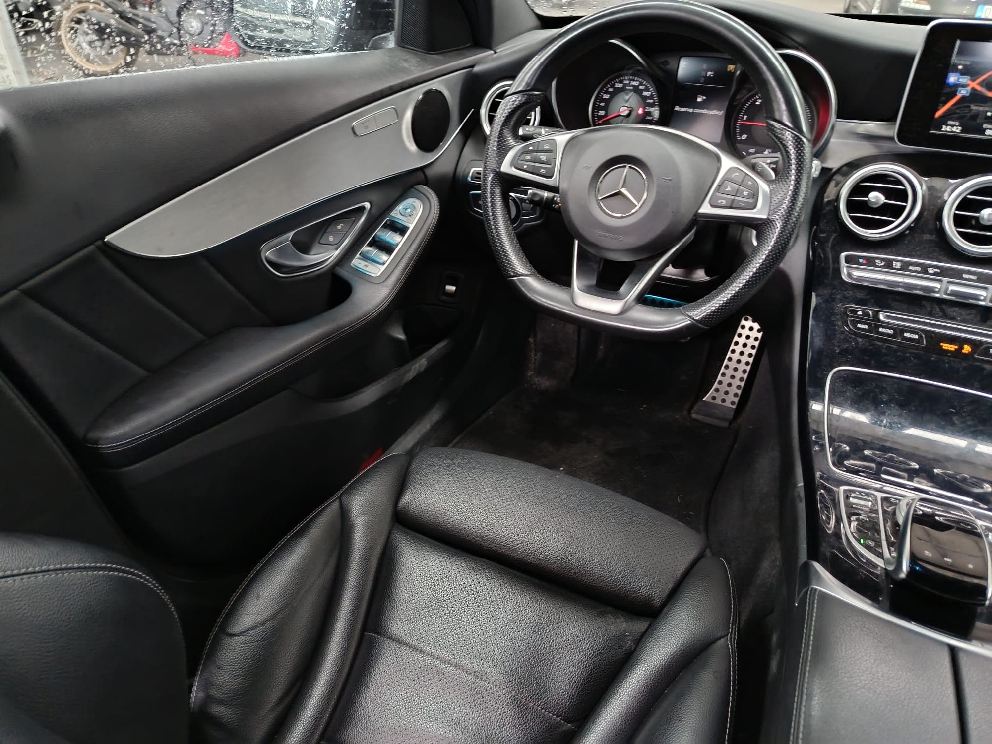 Mercedes-Benz C 220 D · Ano 2016 — imagen 19