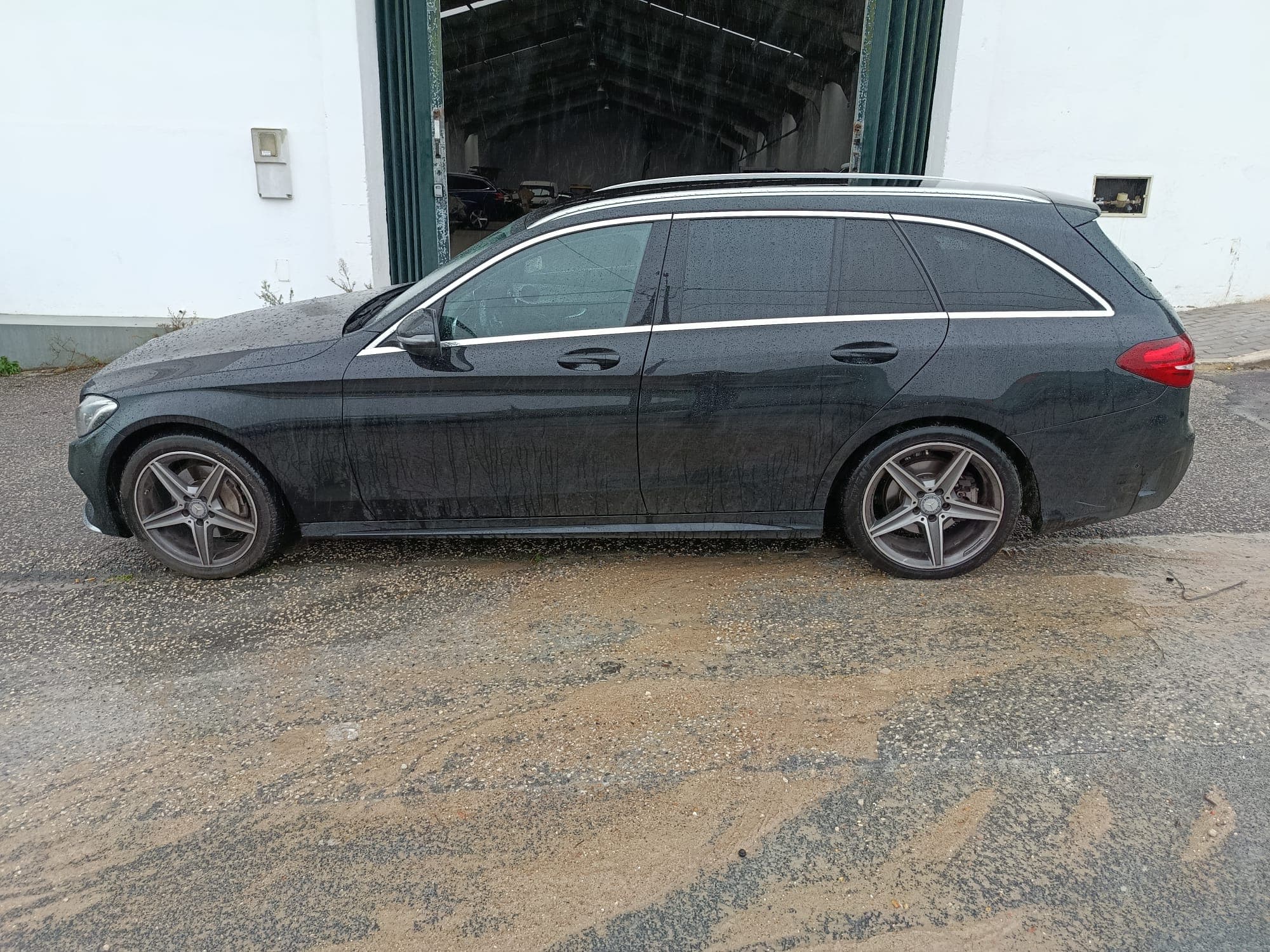 Mercedes-Benz C 220 D · Ano 2016 — imagen 7