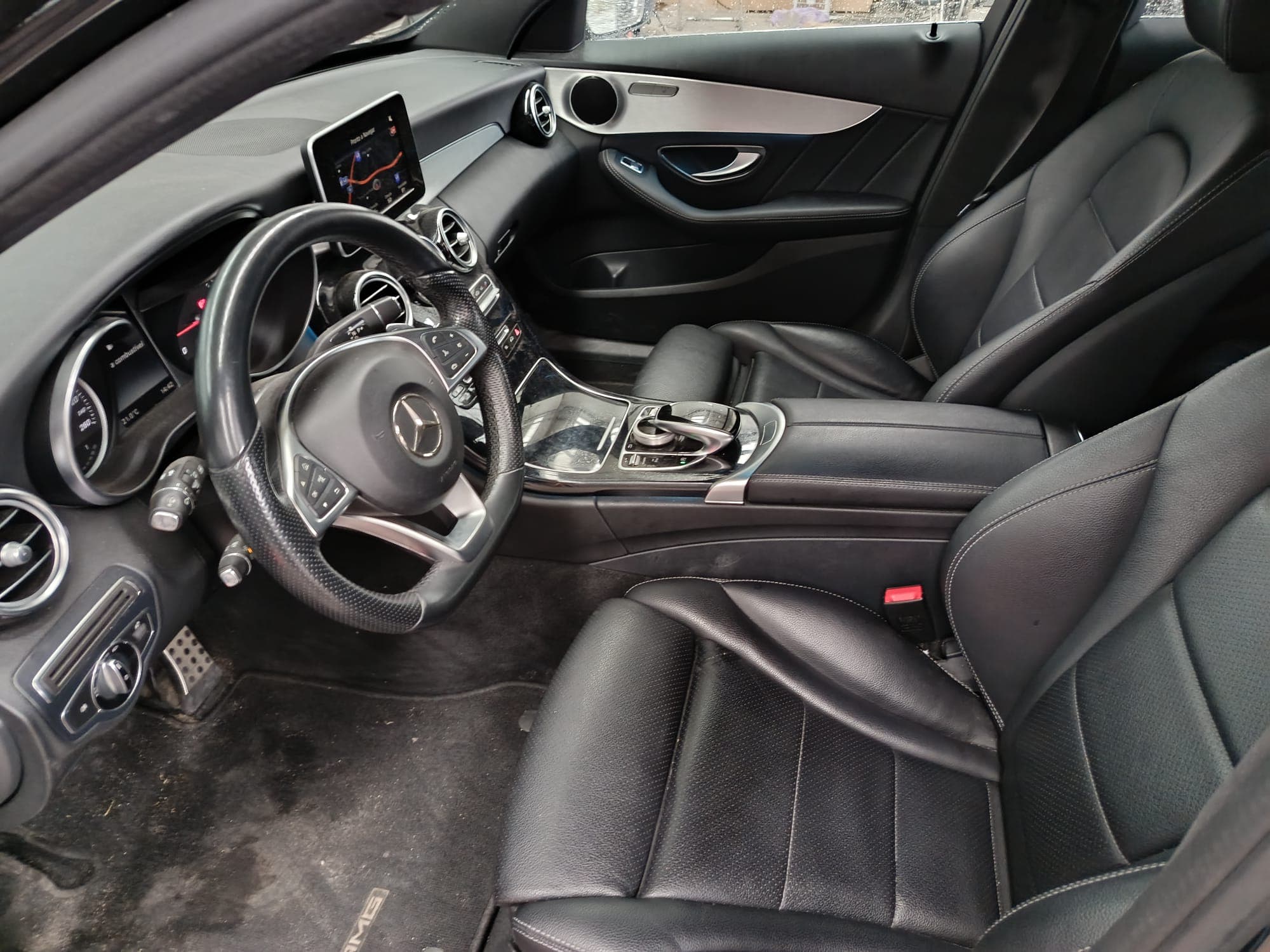 Mercedes-Benz C 220 D · Ano 2016 — imagen 13