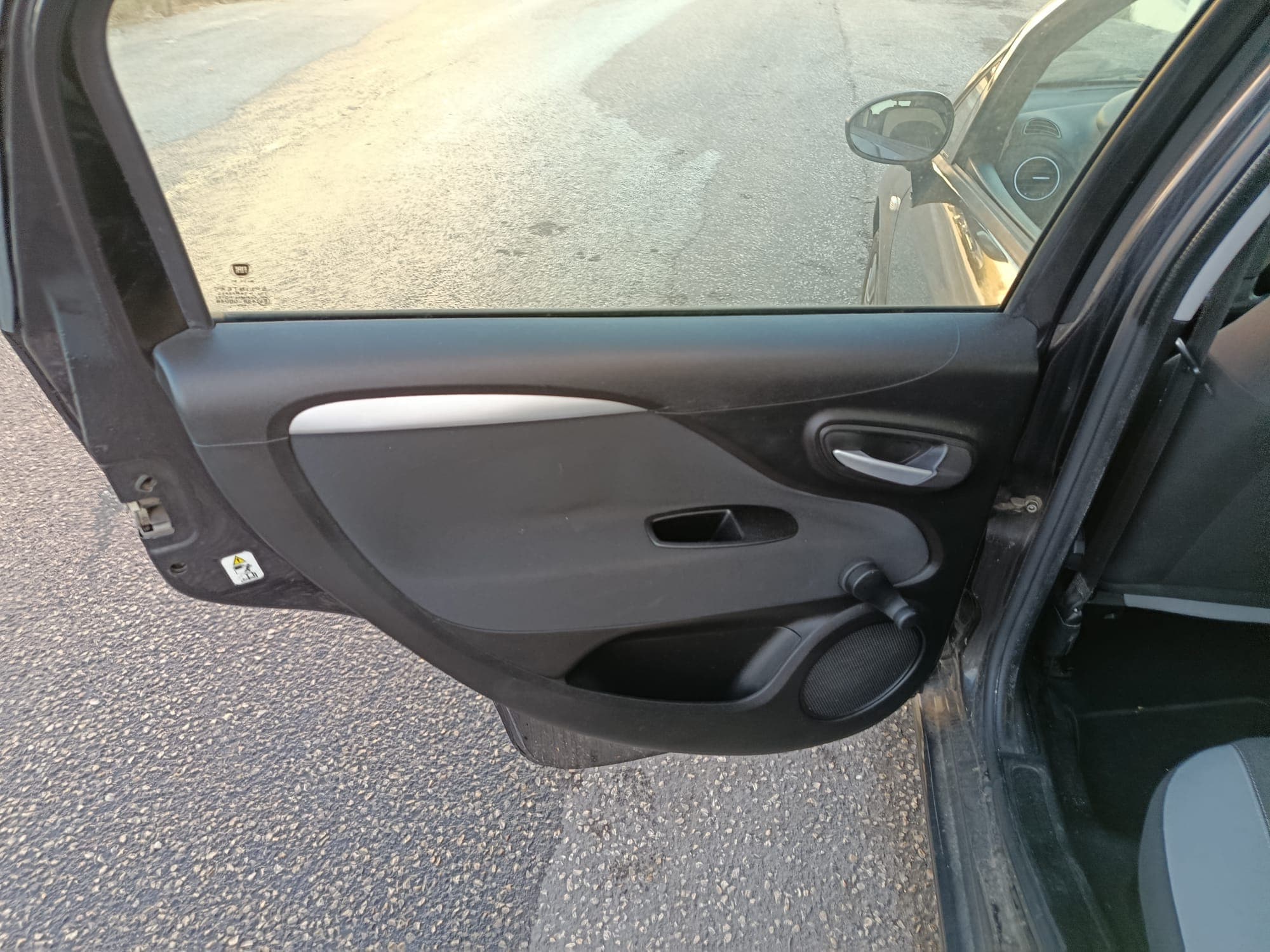 Fiat Punto · Ano 2012 — image 17