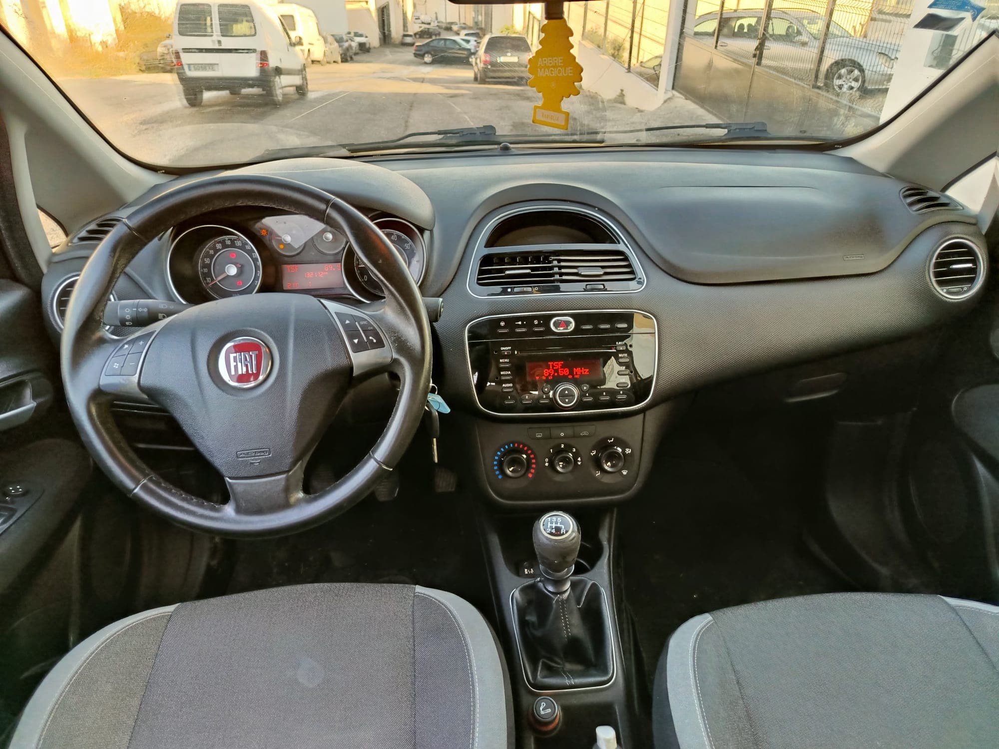 Fiat Punto · Ano 2012 — image 13