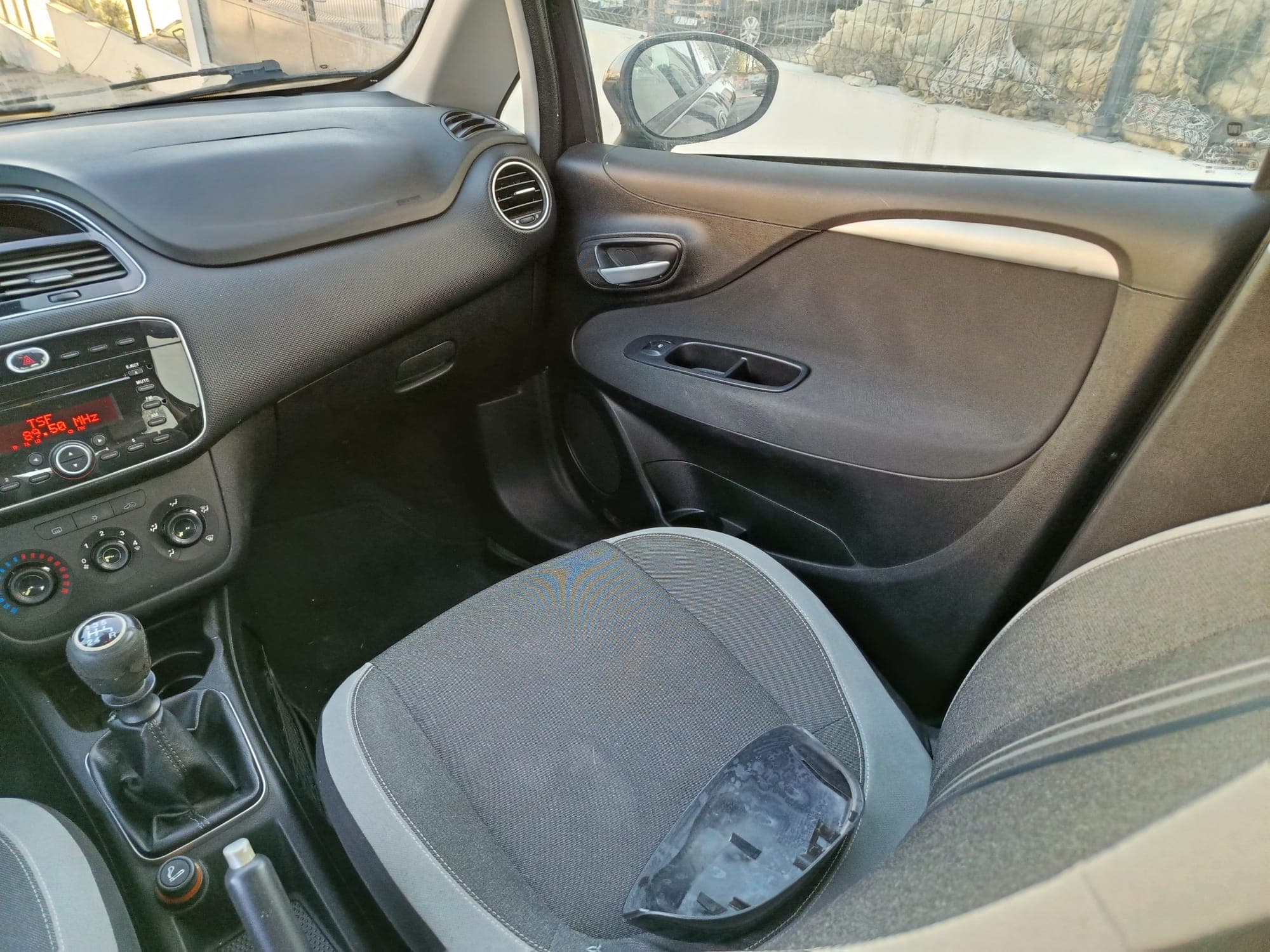 Fiat Punto · Ano 2012 — image 12