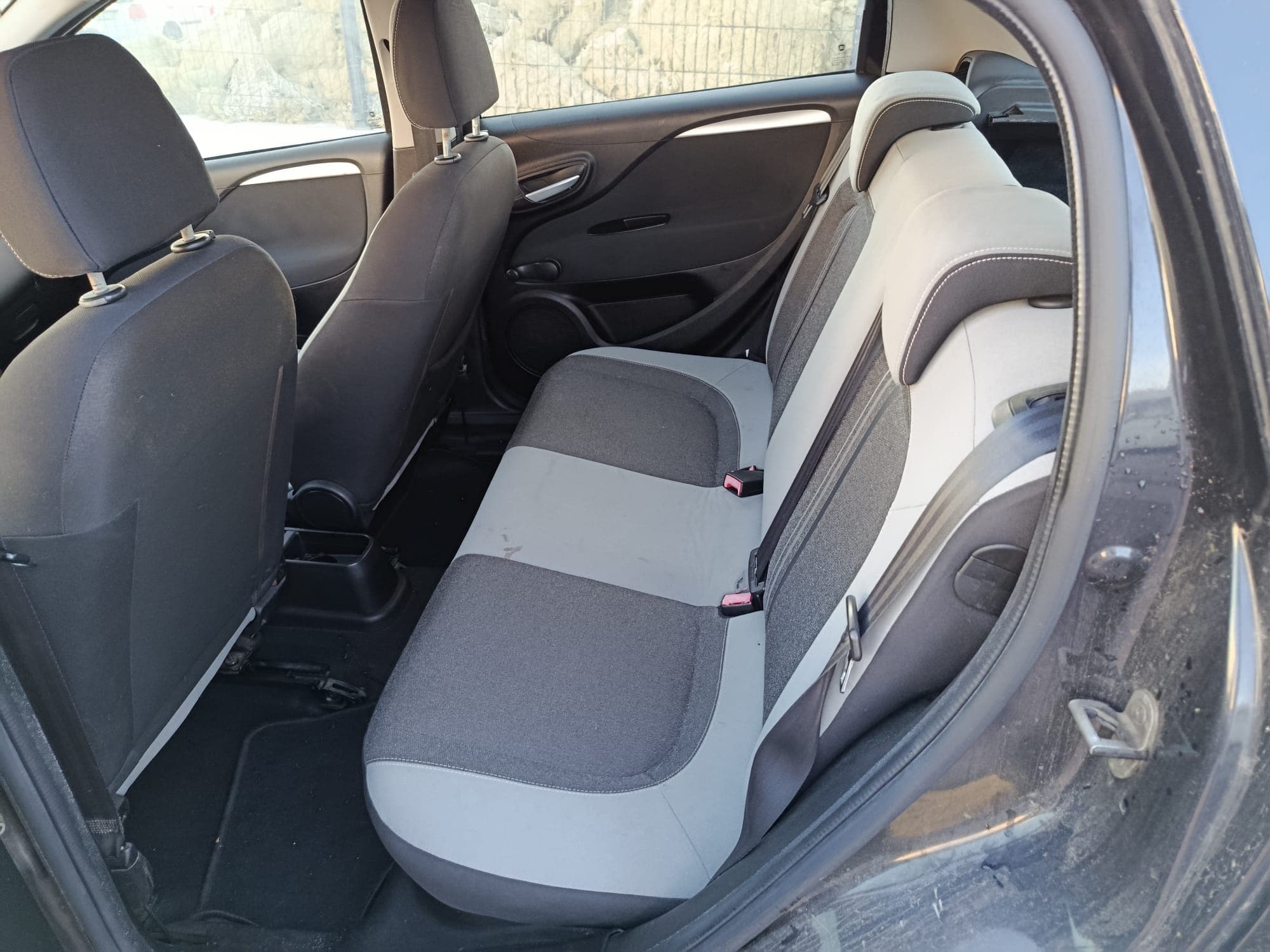 Fiat Punto · Ano 2012 — image 15