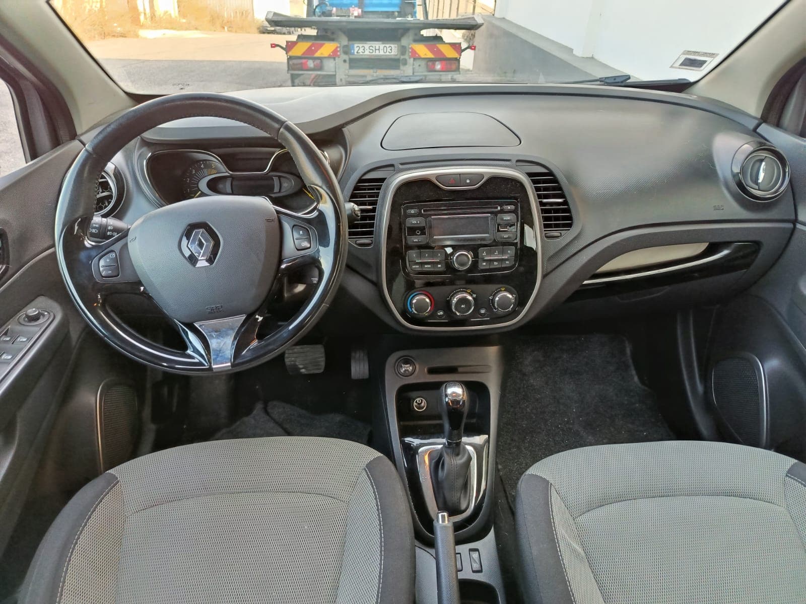 Renault Captur · Année 2015 — image 17