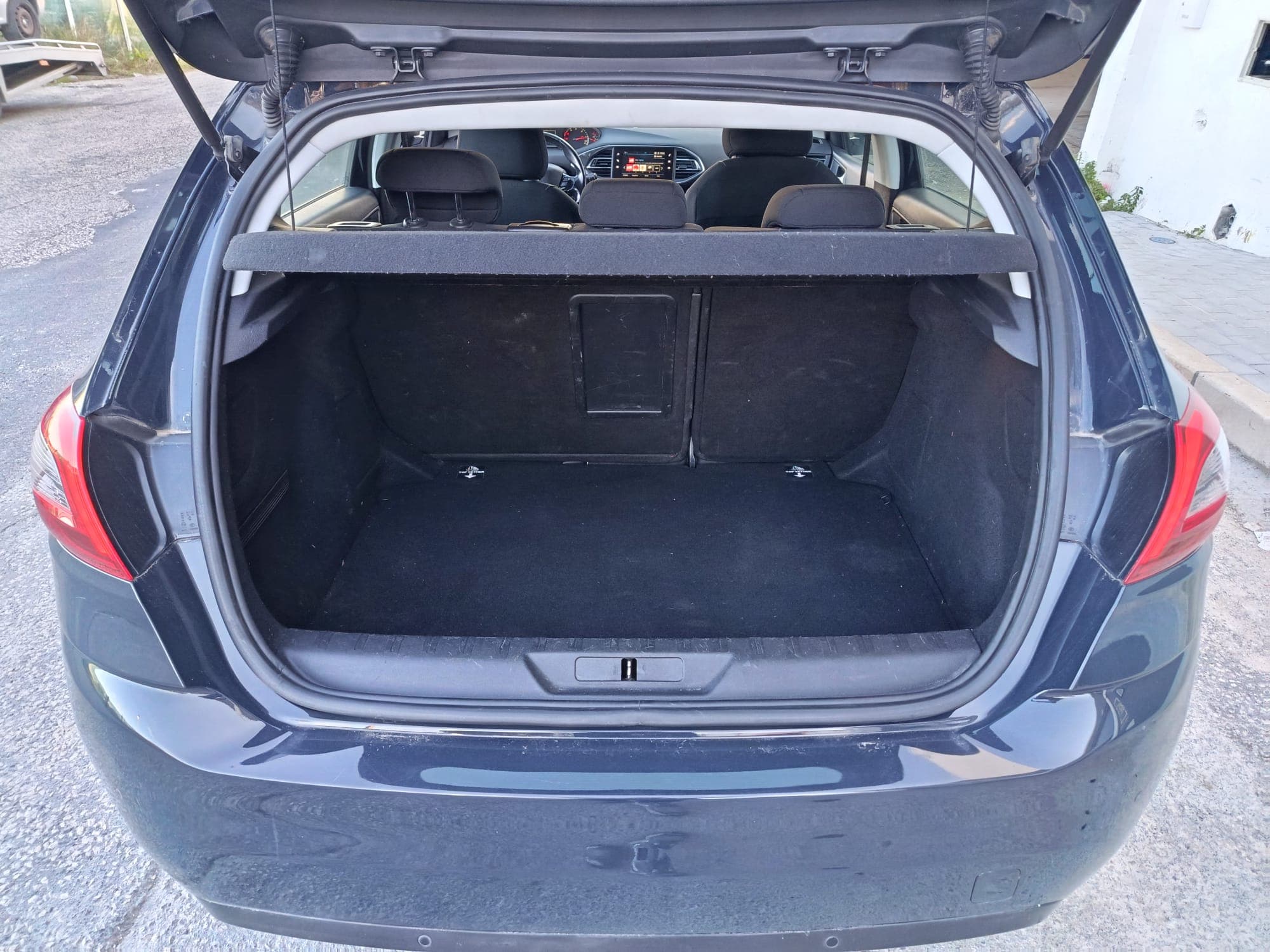 Peugeot 308 · Ano 2017 — imagen 8