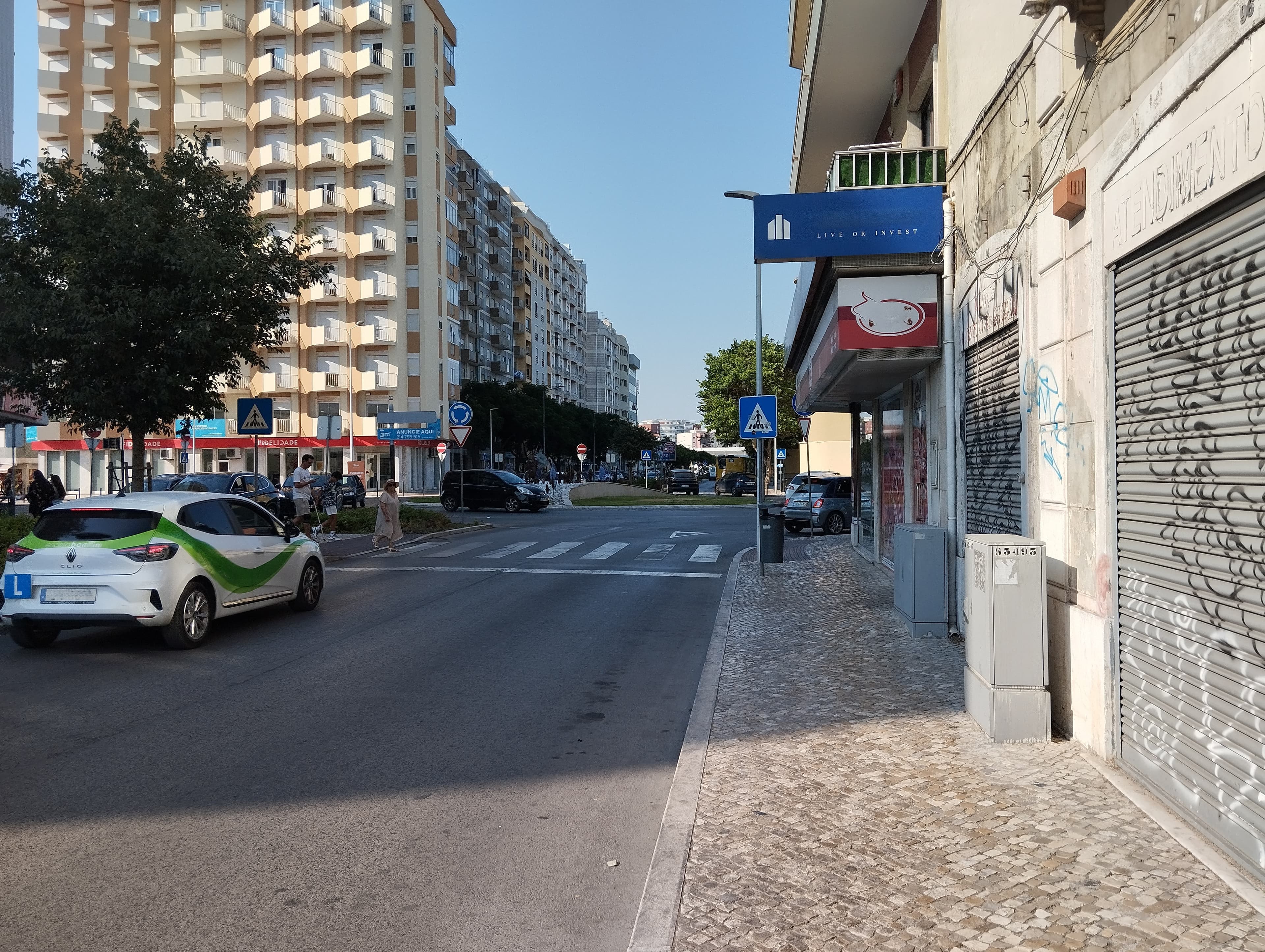 Proporção de 1/2 de Edifício · Setúbal — imagem 3