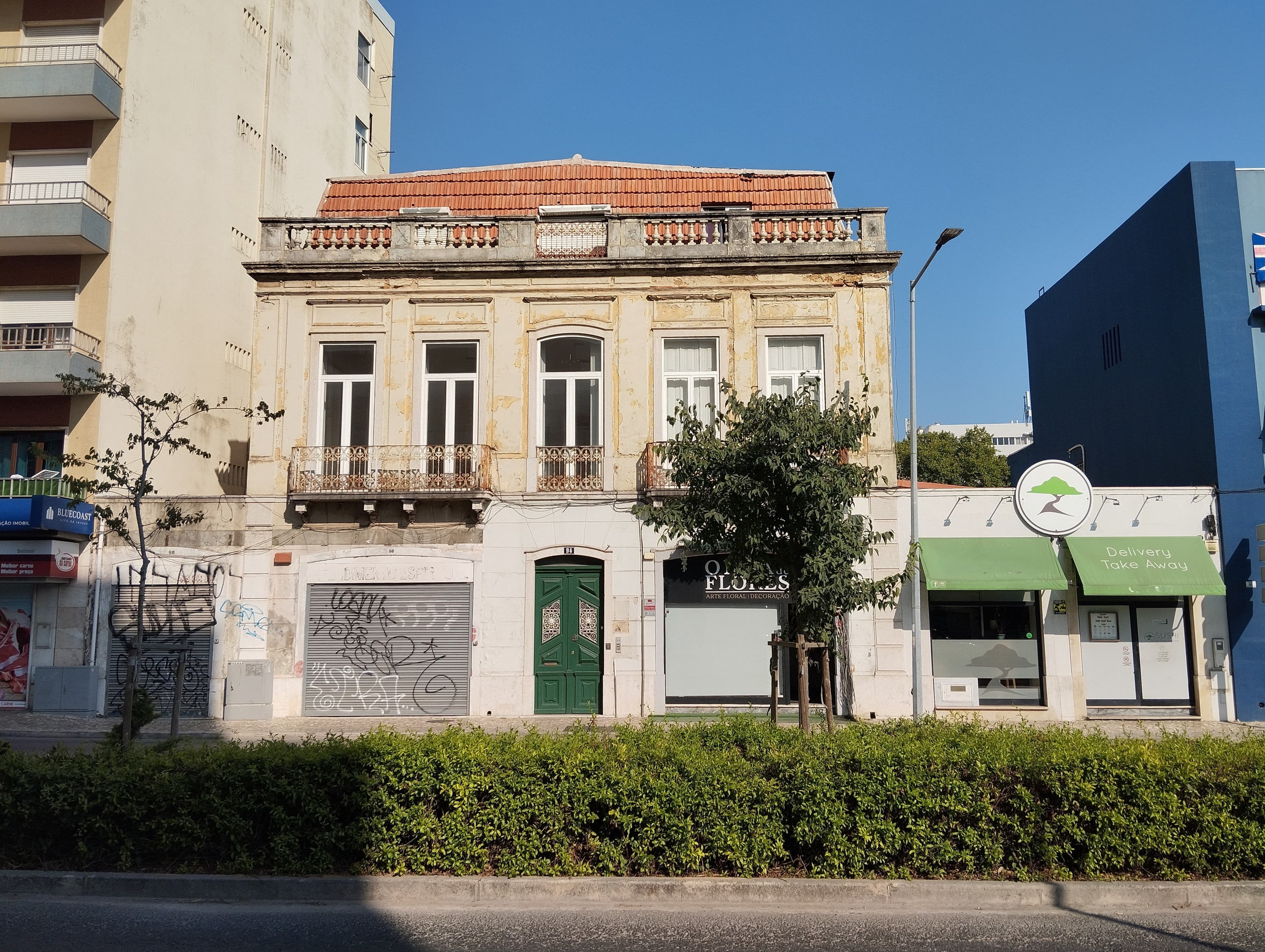 Proporção de 1/2 de Edifício · Setúbal — imagem 2