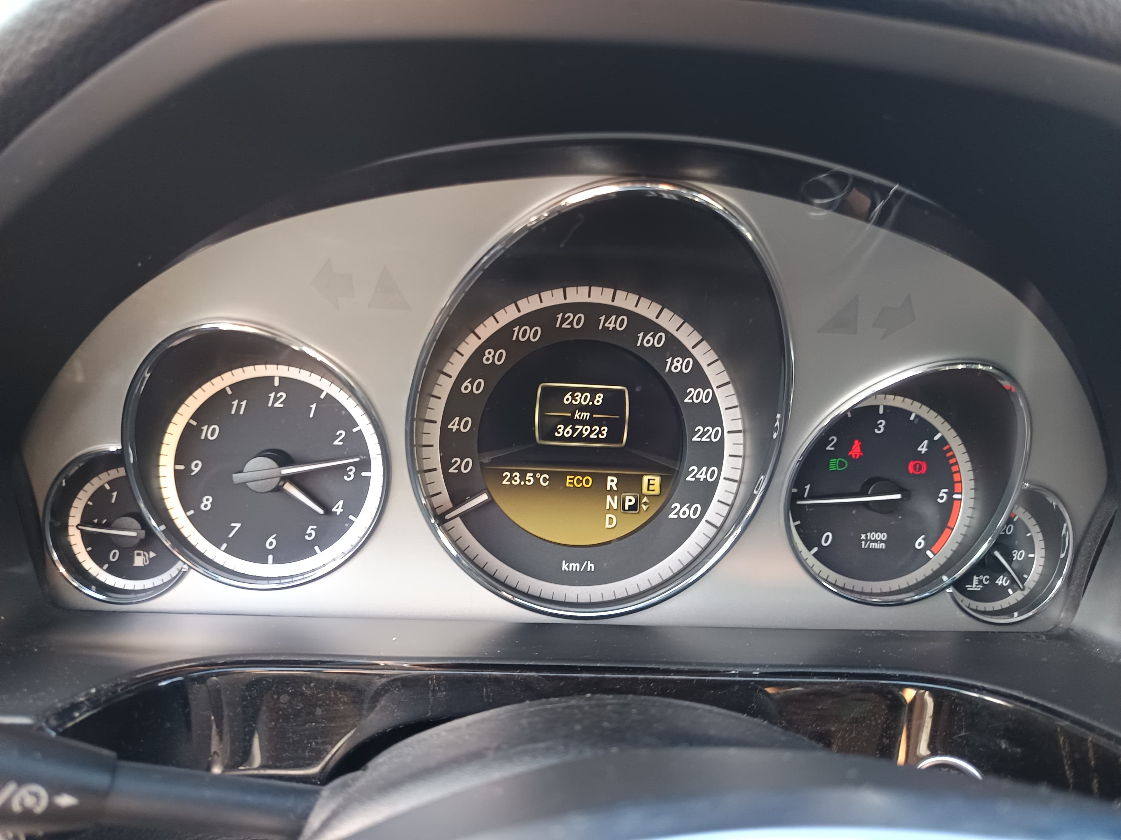 Mercedes-Benz E250 · Ano 2012 — imagen 43