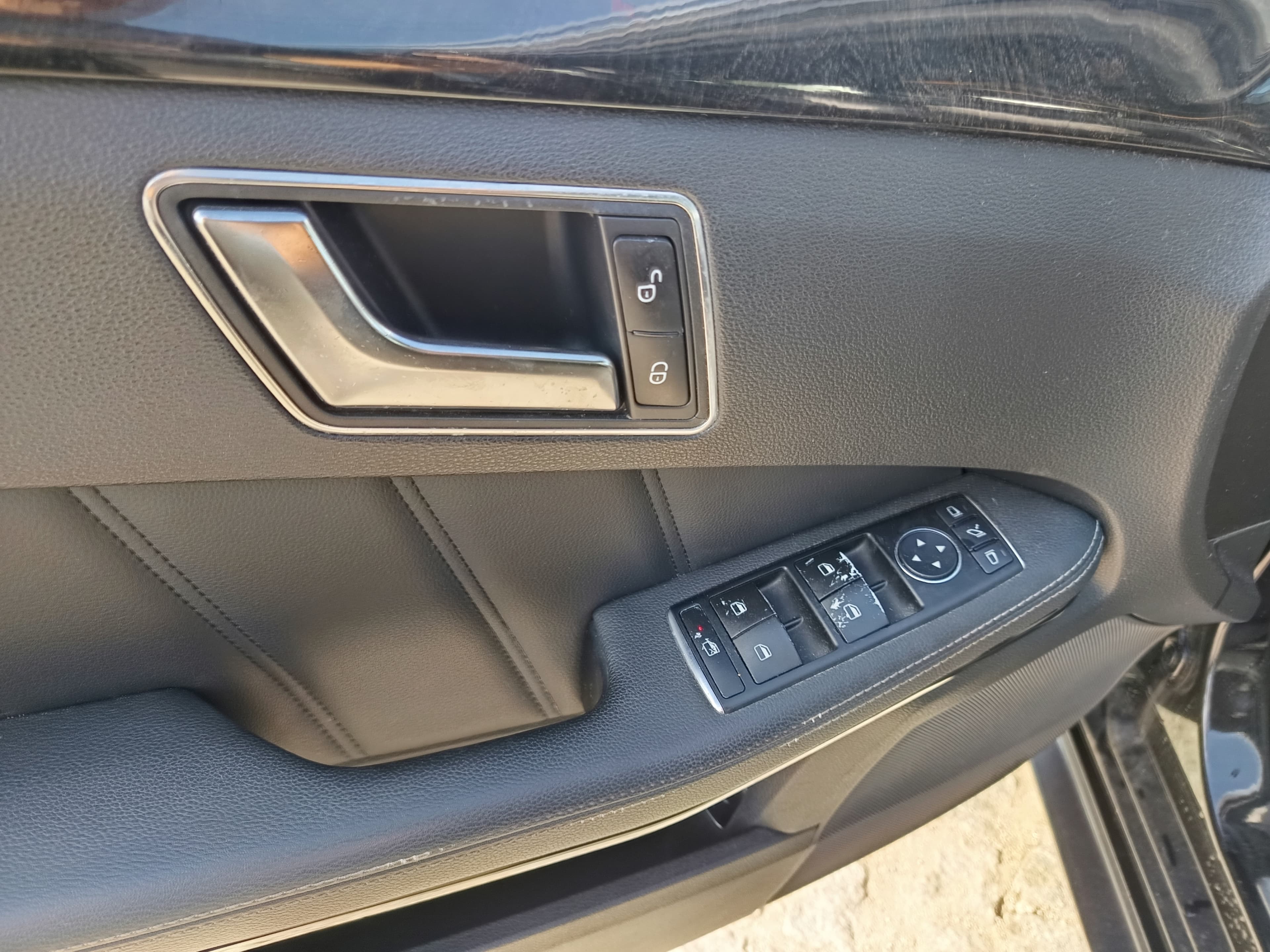Mercedes-Benz E250 · Ano 2012 — imagen 32