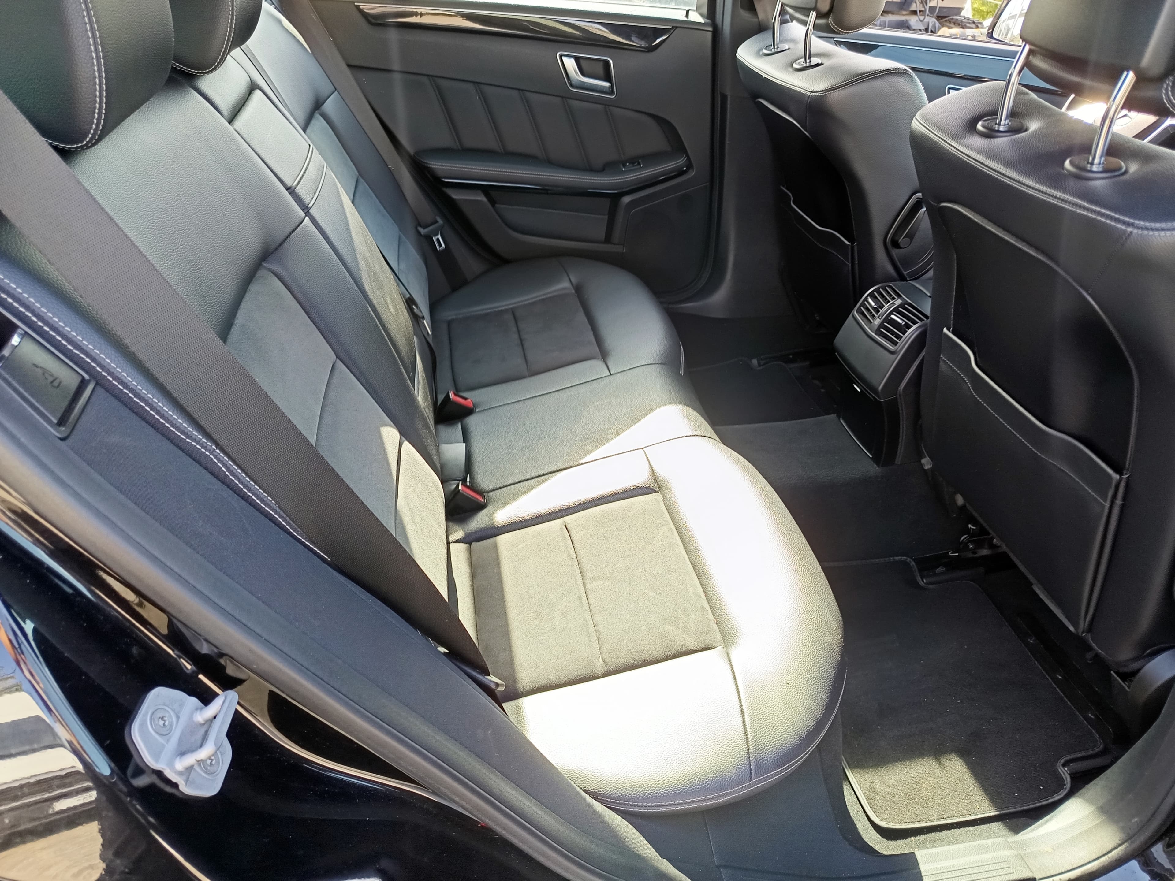 Mercedes-Benz E250 · Ano 2012 — imagen 23