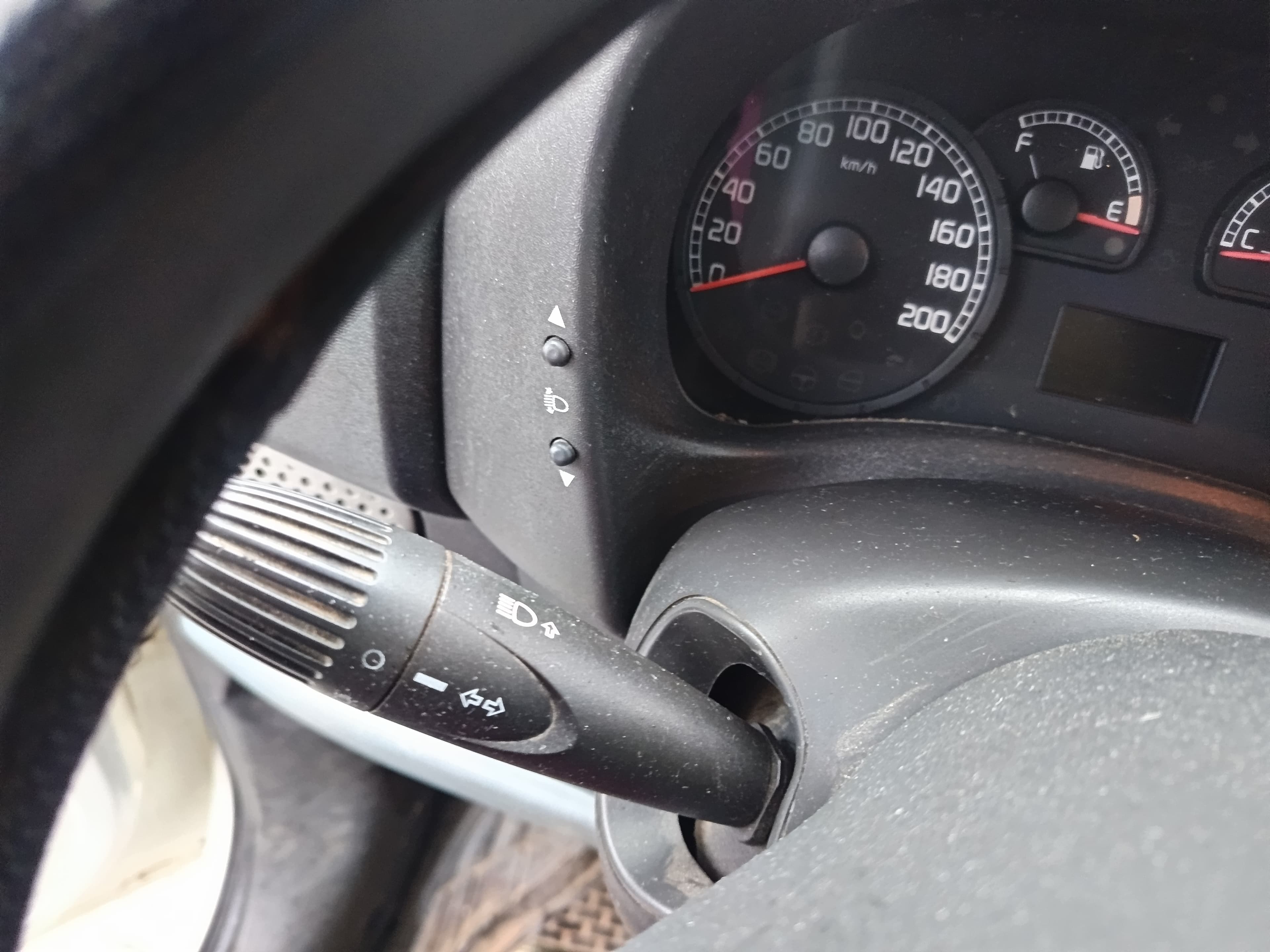 Fiat Doblo I Cargo (223) 1.9 JTD · Ano 2005 — image 30