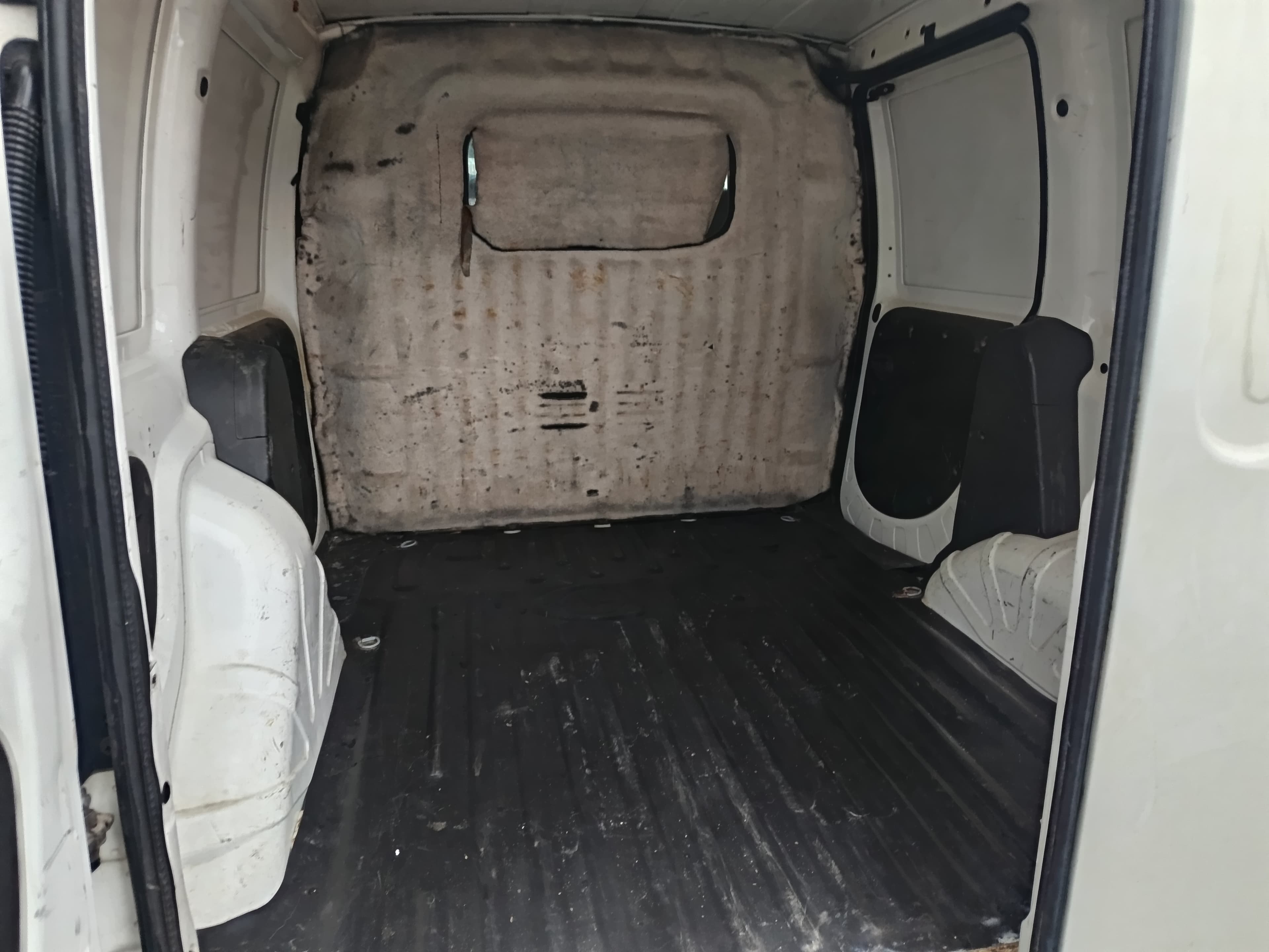 Fiat Doblo I Cargo (223) 1.9 JTD · Ano 2005 — image 17