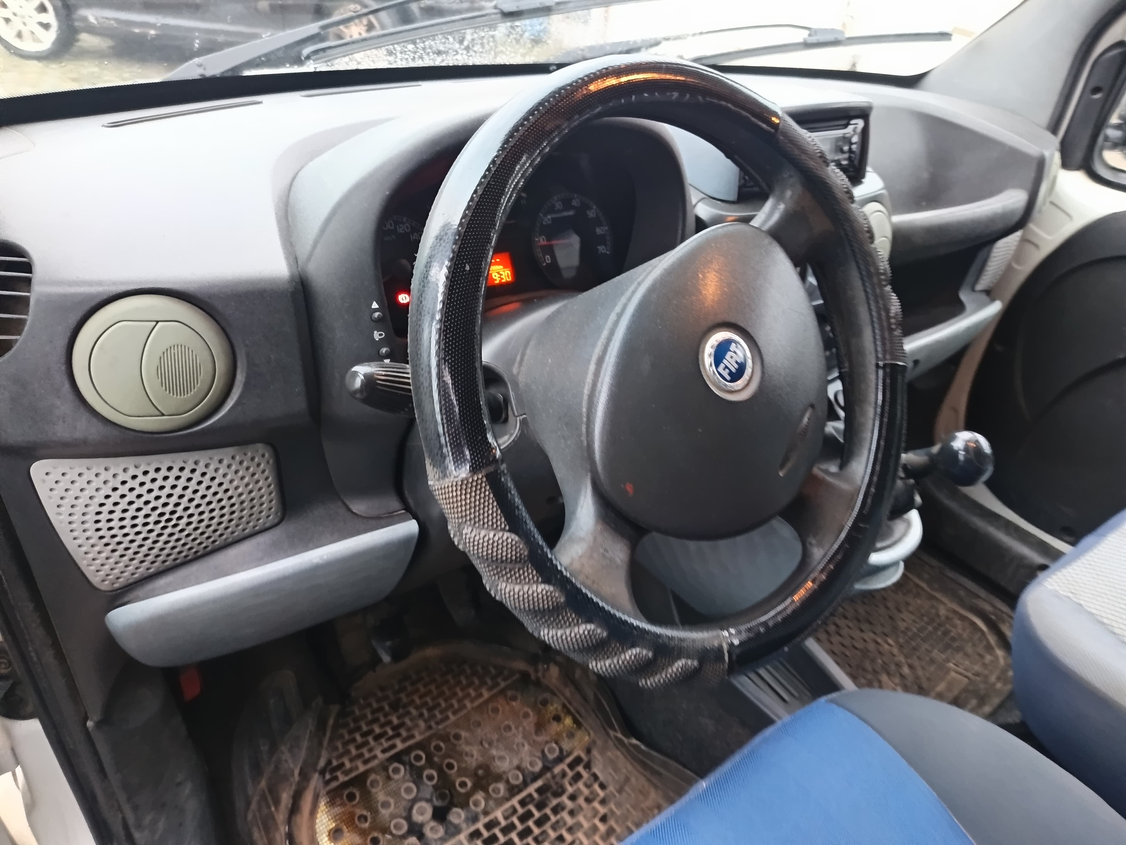 Fiat Doblo I Cargo (223) 1.9 JTD · Ano 2005 — image 22