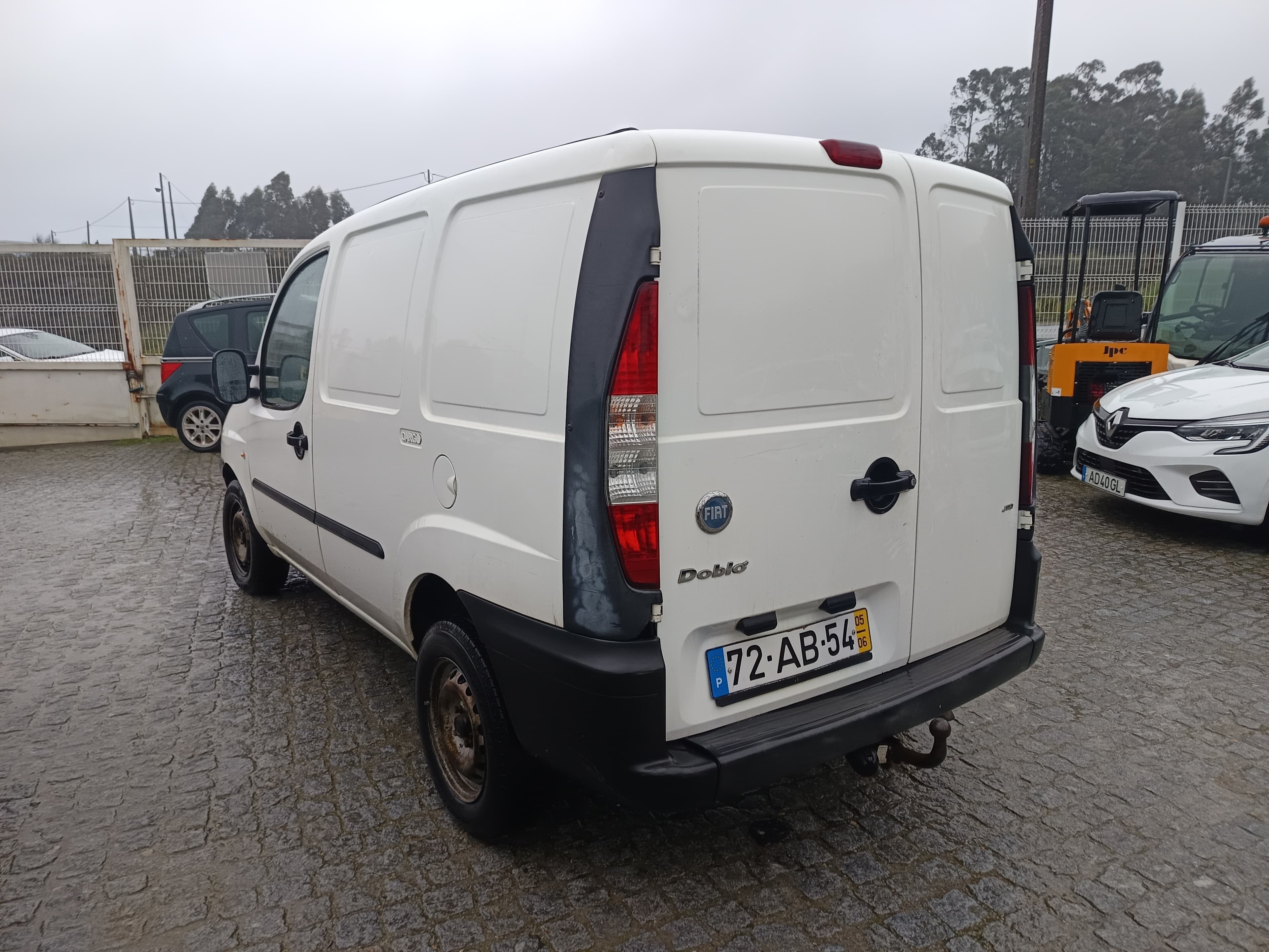 Fiat Doblo I Cargo (223) 1.9 JTD · Ano 2005 — image 6