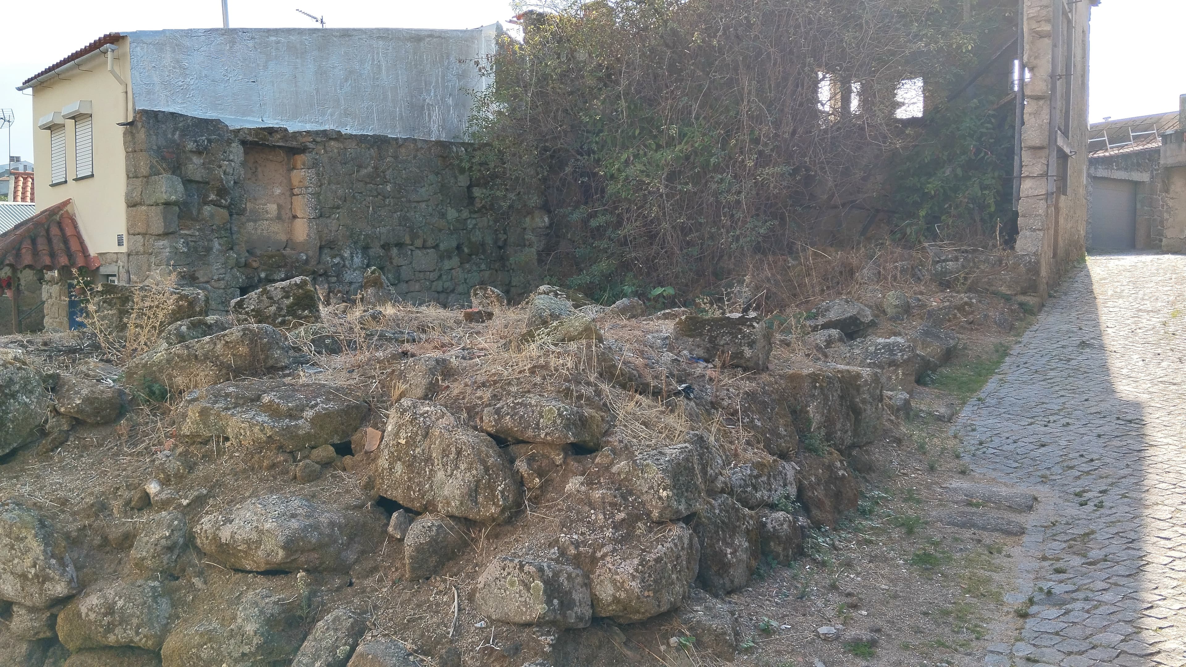 Moradia em Ruína · Travanca de Lagos, Oliveira do Hospital — imagen 4