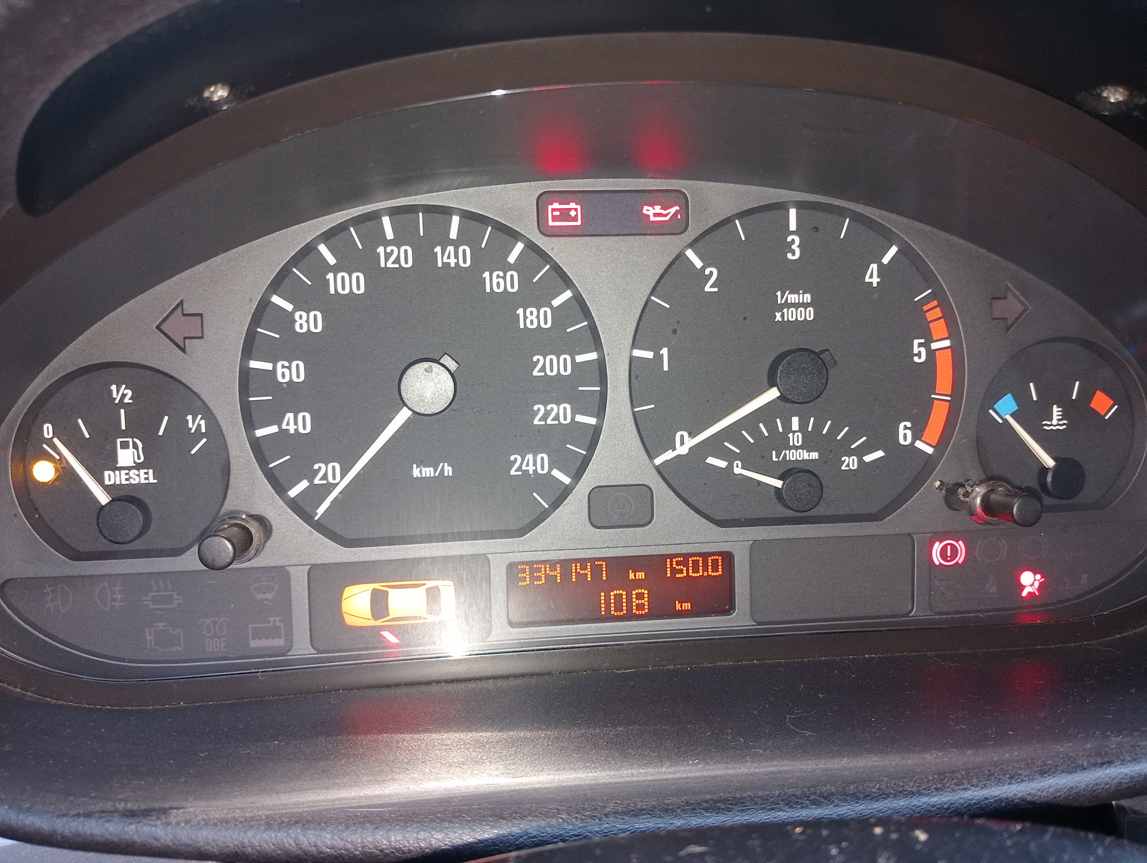 BMW 3 Touring 320d · Ano 2000 — image 9