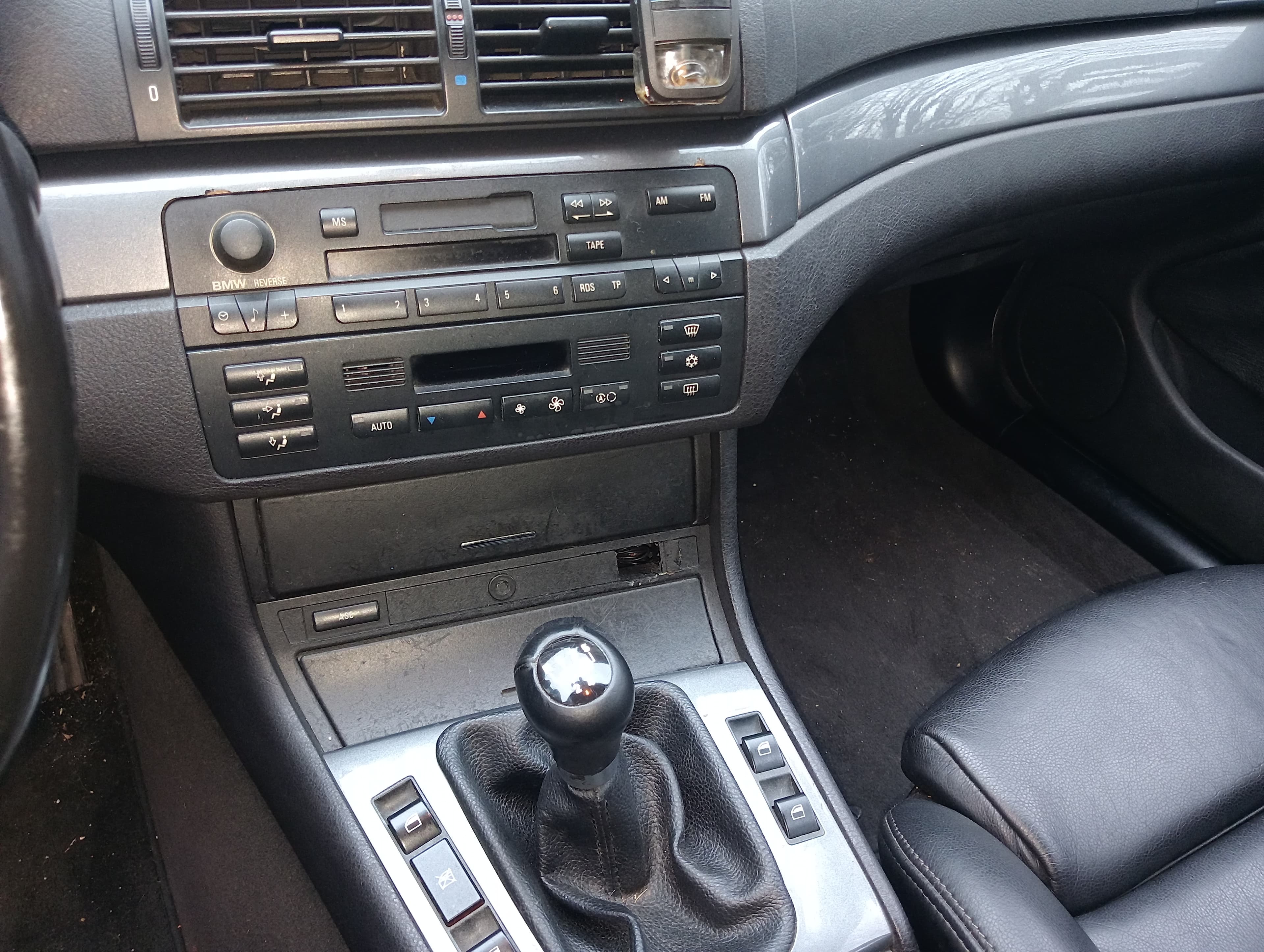 BMW 3 Touring 320d · Ano 2000 — image 8
