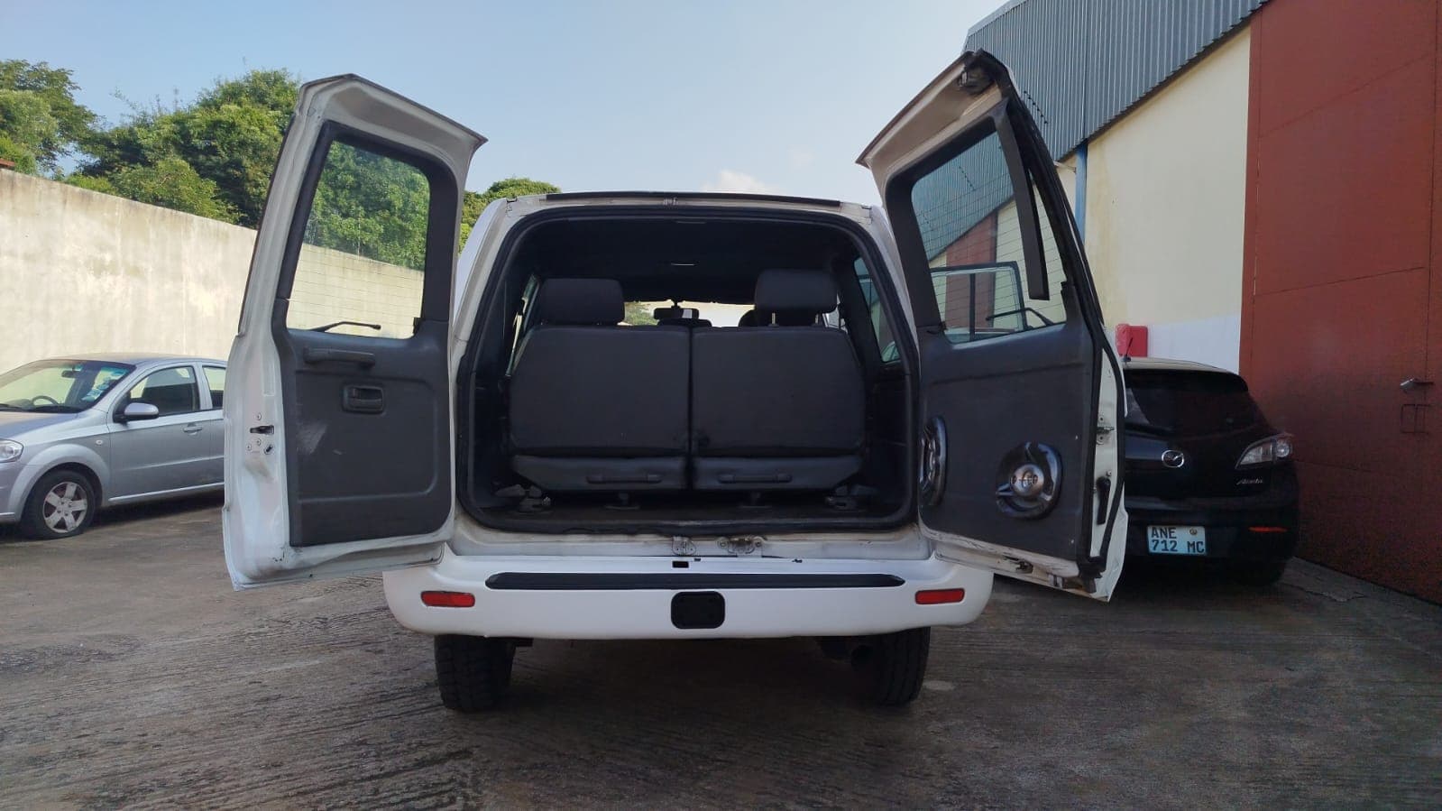 Toyota Land Cruiser — imagem 13