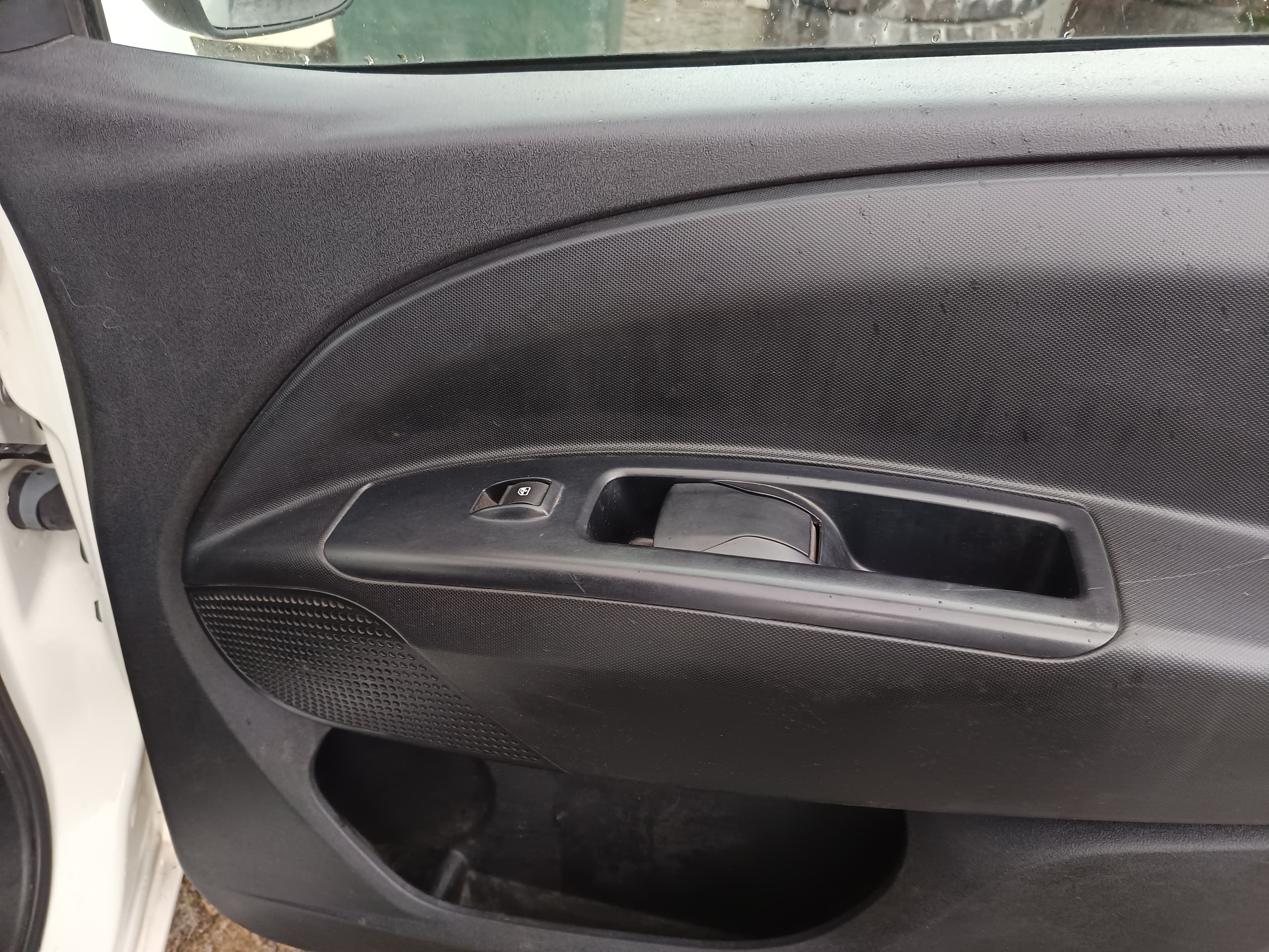Opel Combo D Van · Ano 2016 — imagen 25