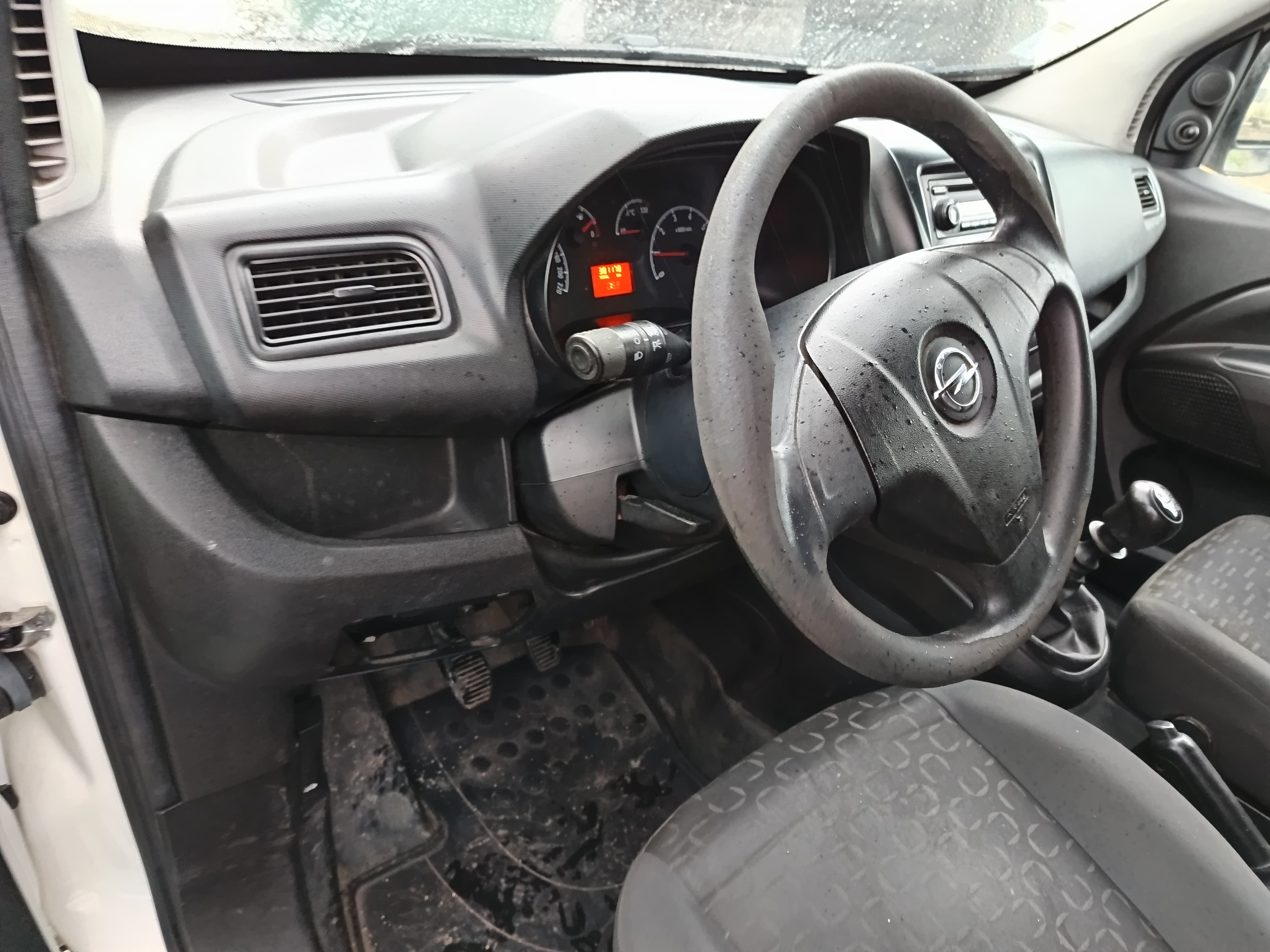 Opel Combo D Van · Ano 2016 — imagen 30