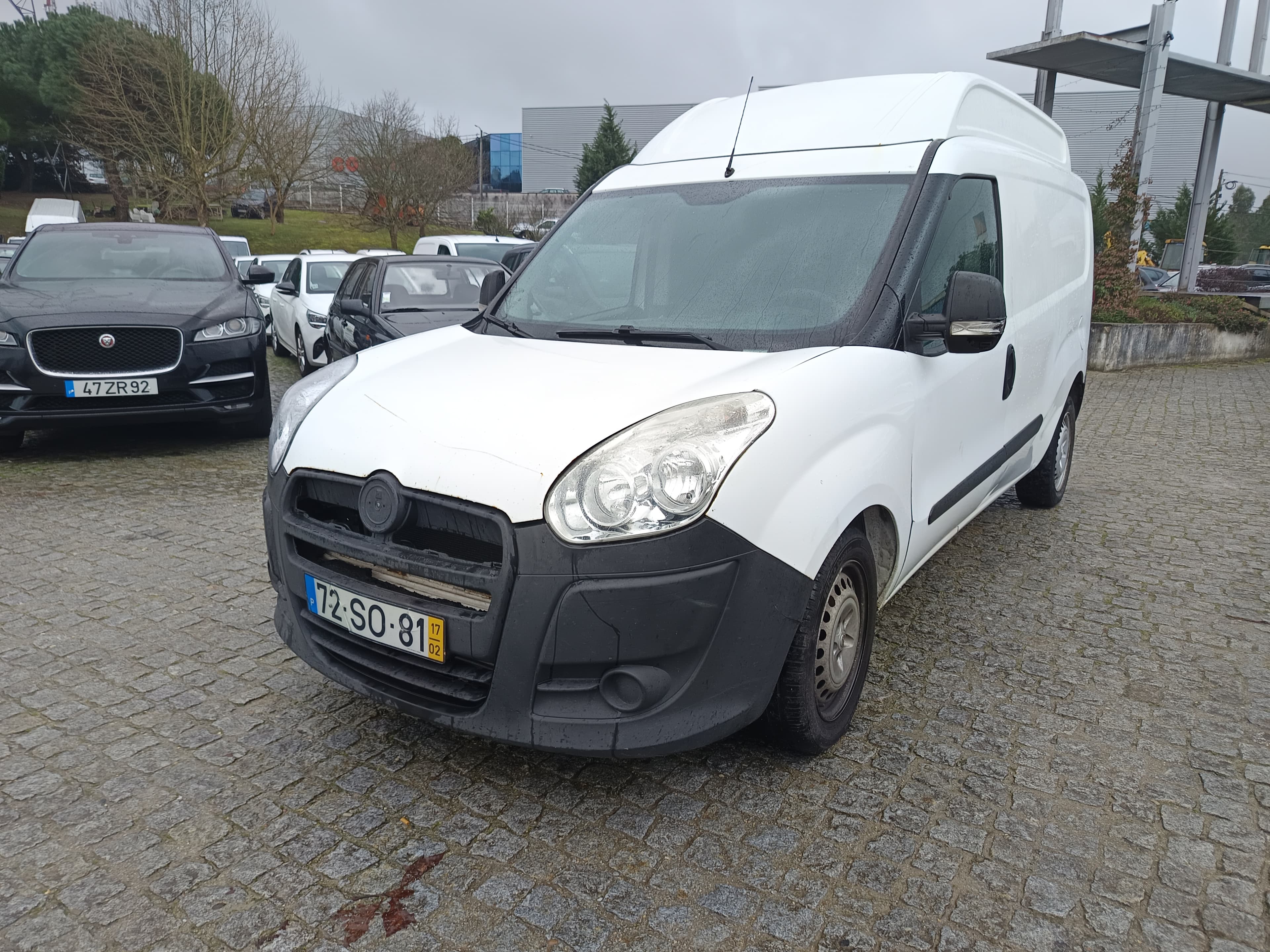 Opel Combo D Van · Ano 2017 — imagem 1