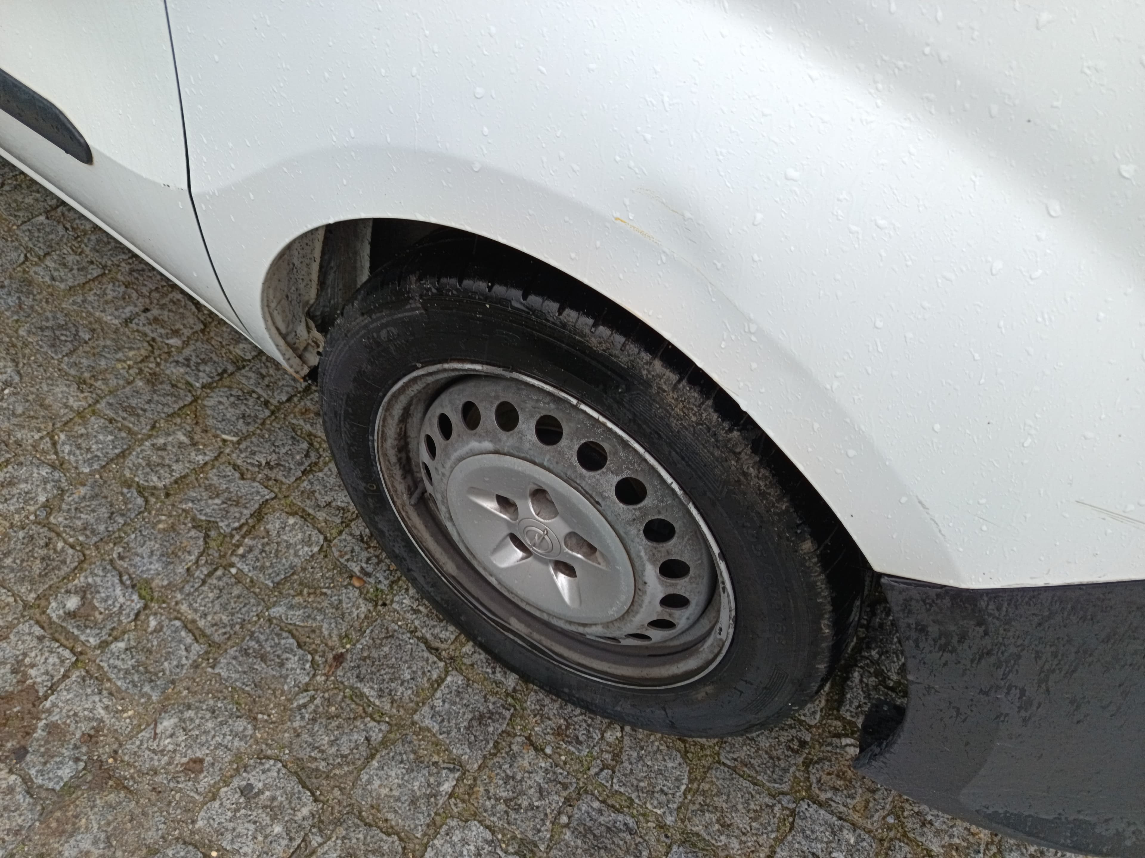 Opel Combo D Van · Ano 2017 — imagem 8