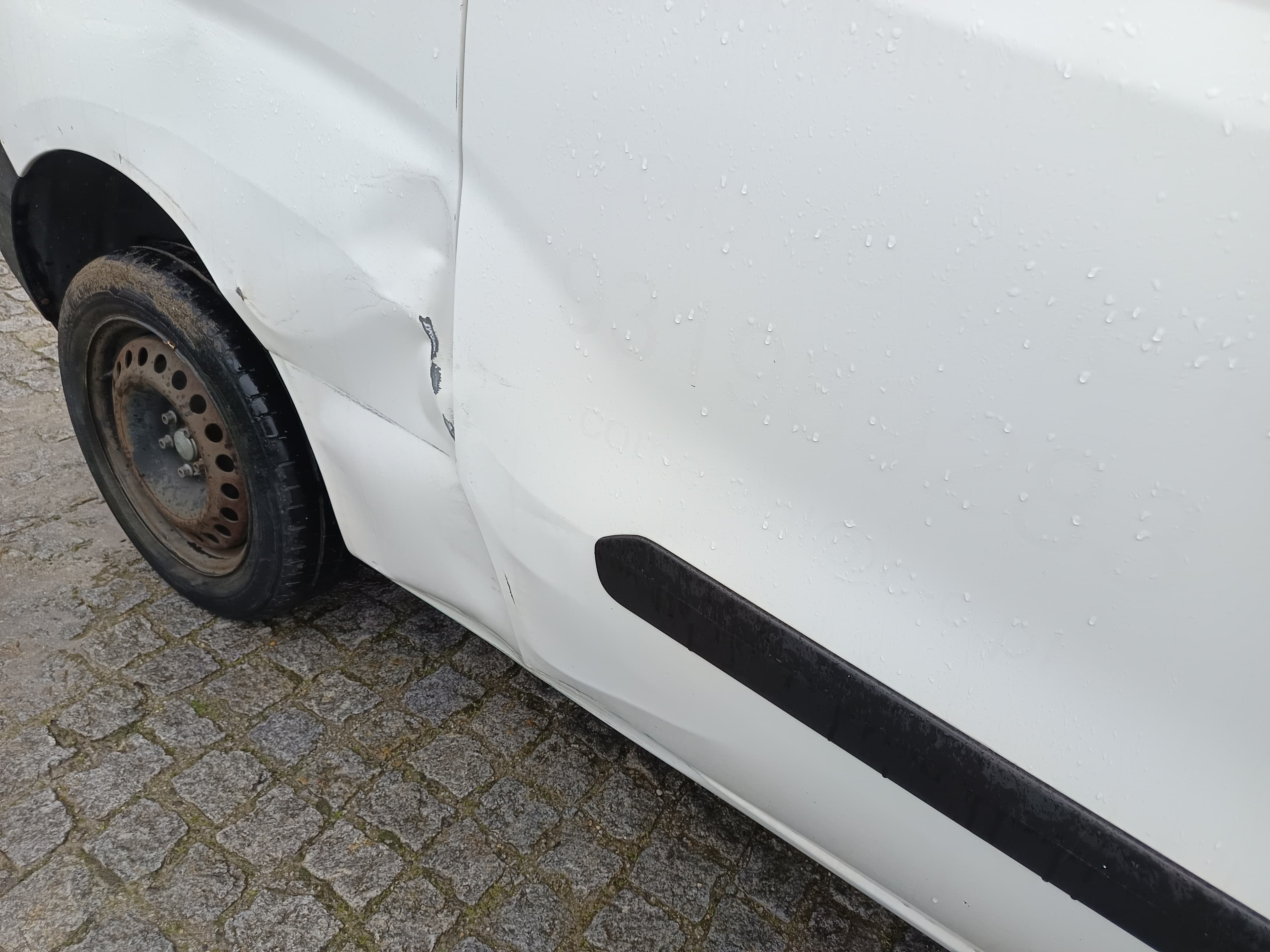 Opel Combo D Van · Ano 2017 — imagem 10