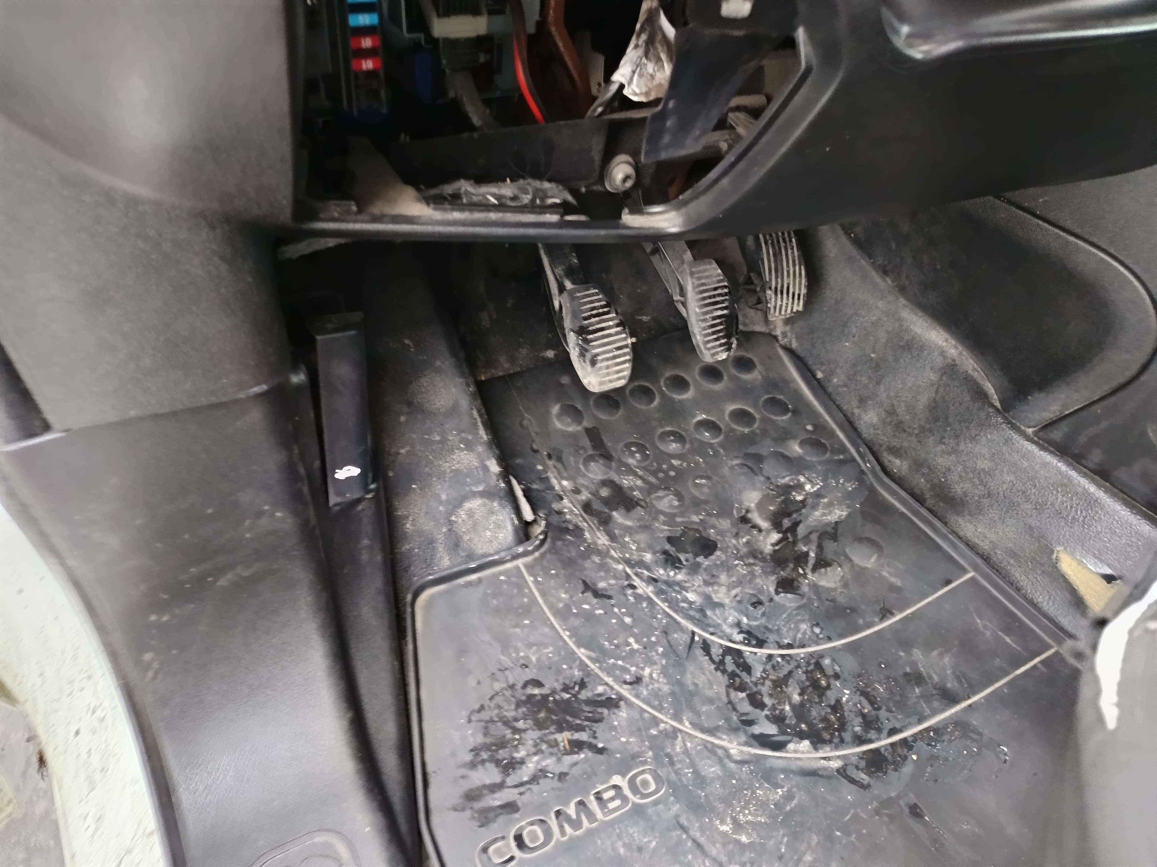 Opel Combo D Van · Ano 2018 — image 29