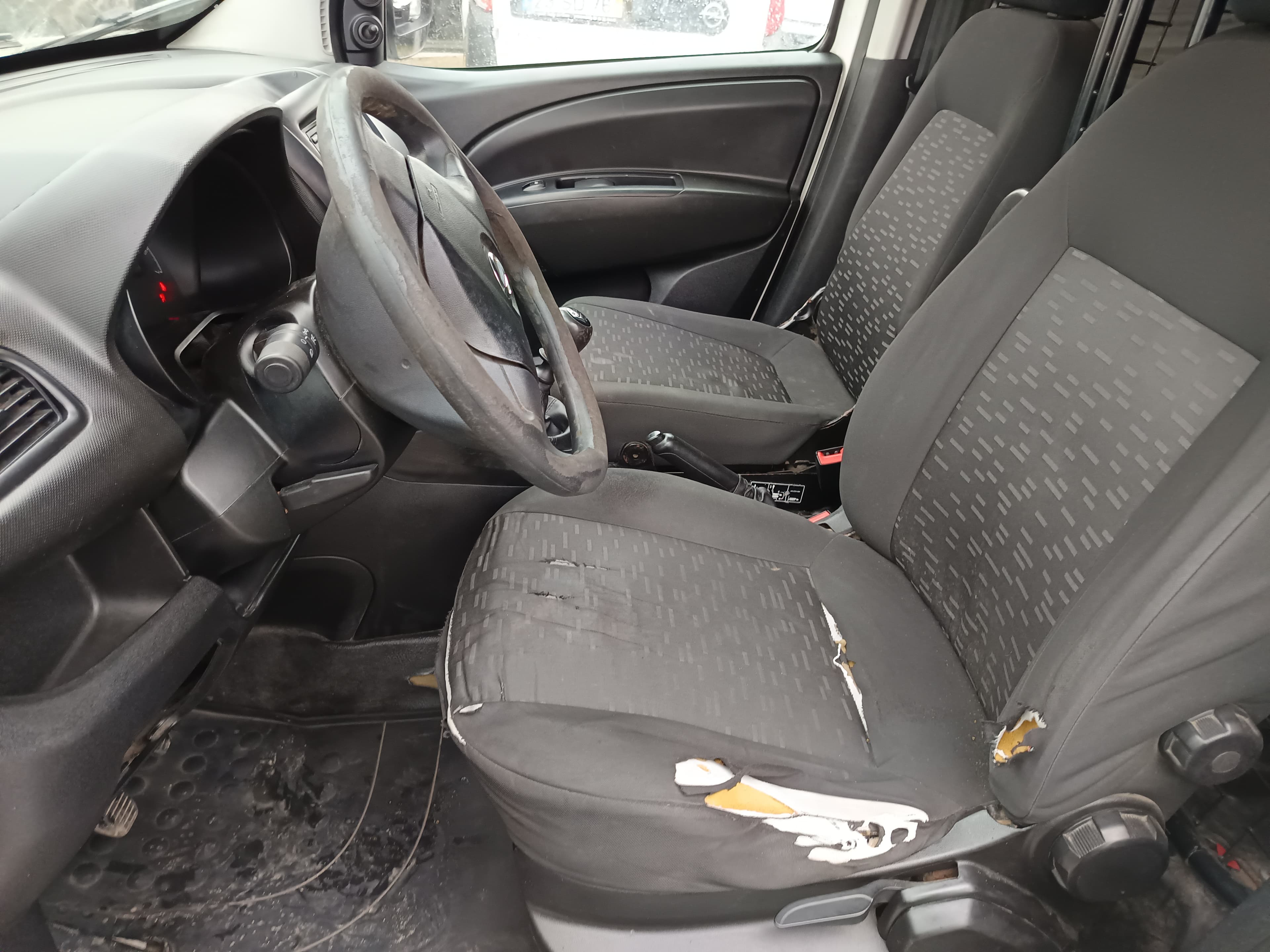 Opel Combo D Van · Ano 2018 — image 28