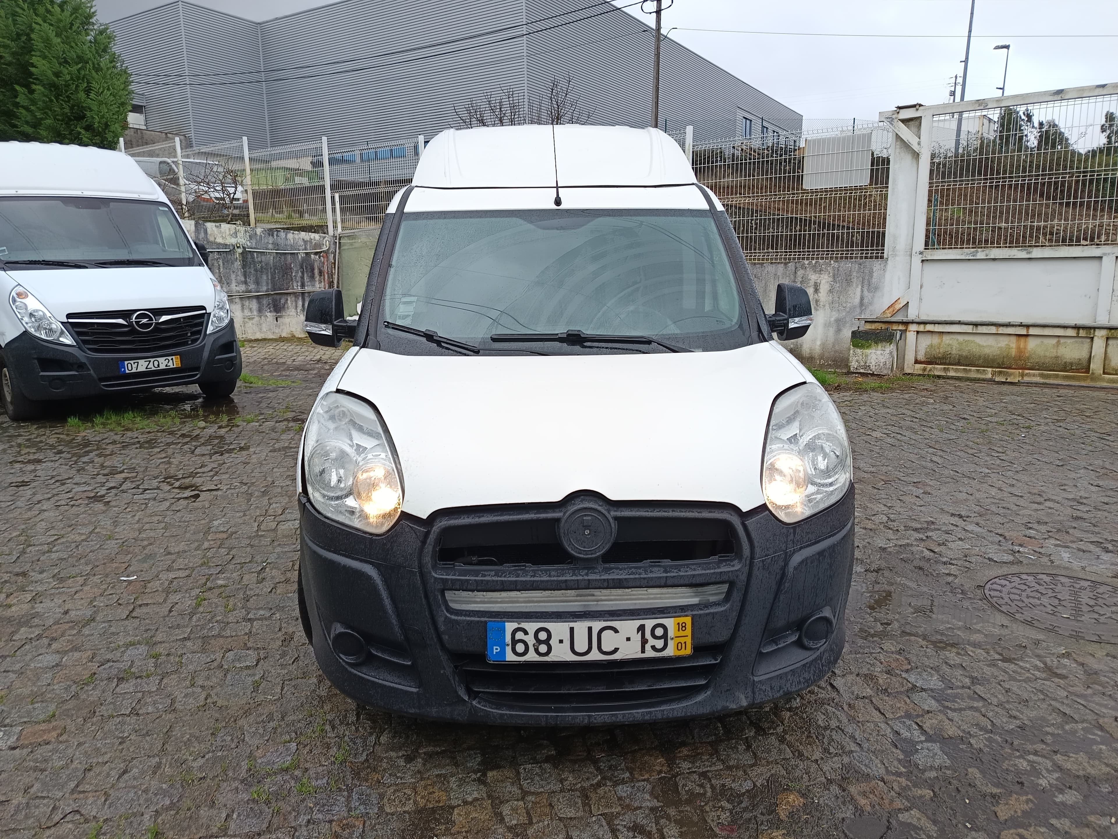 Opel Combo D Van · Ano 2018 — image 2