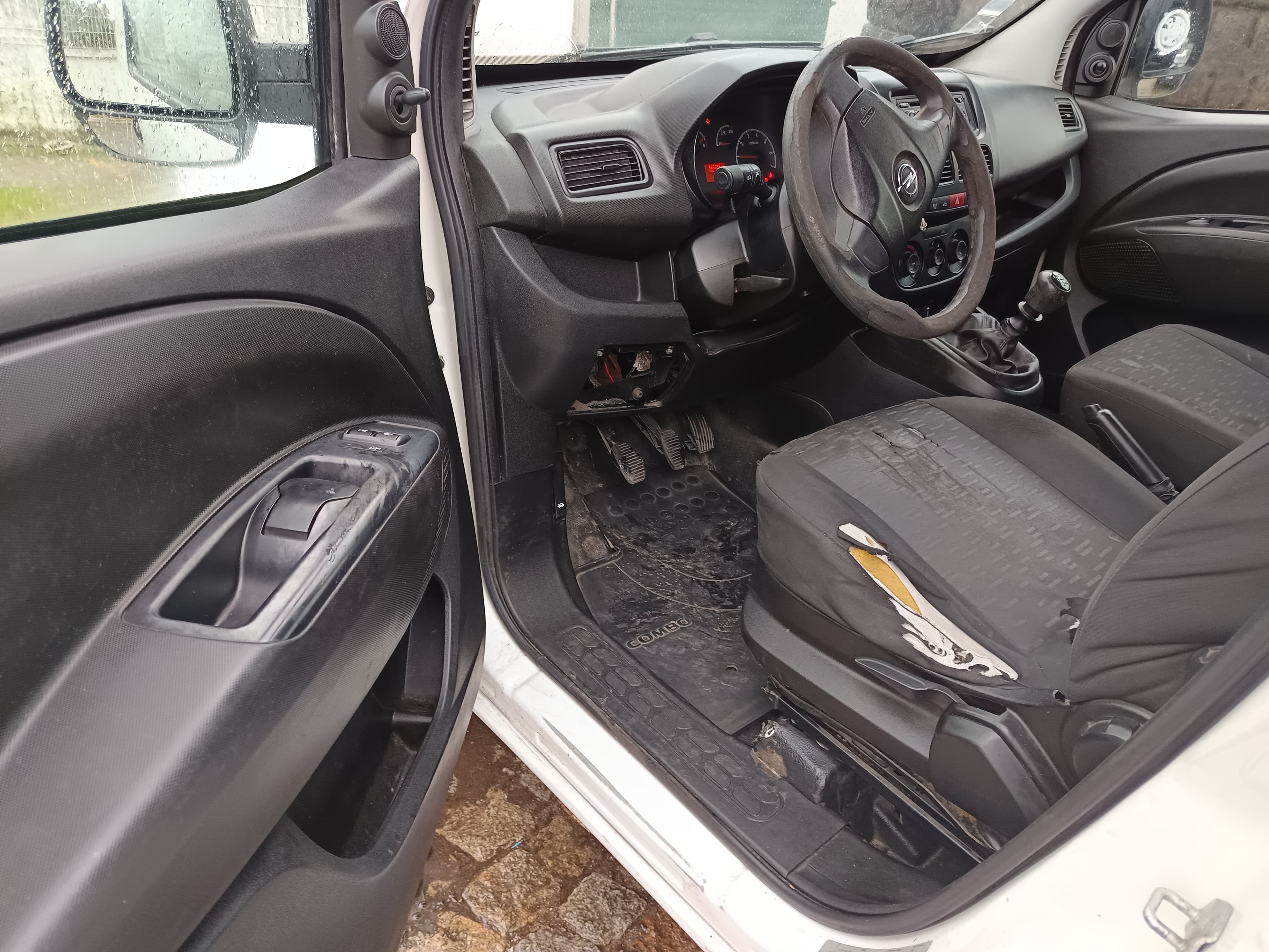 Opel Combo D Van · Ano 2018 — image 25