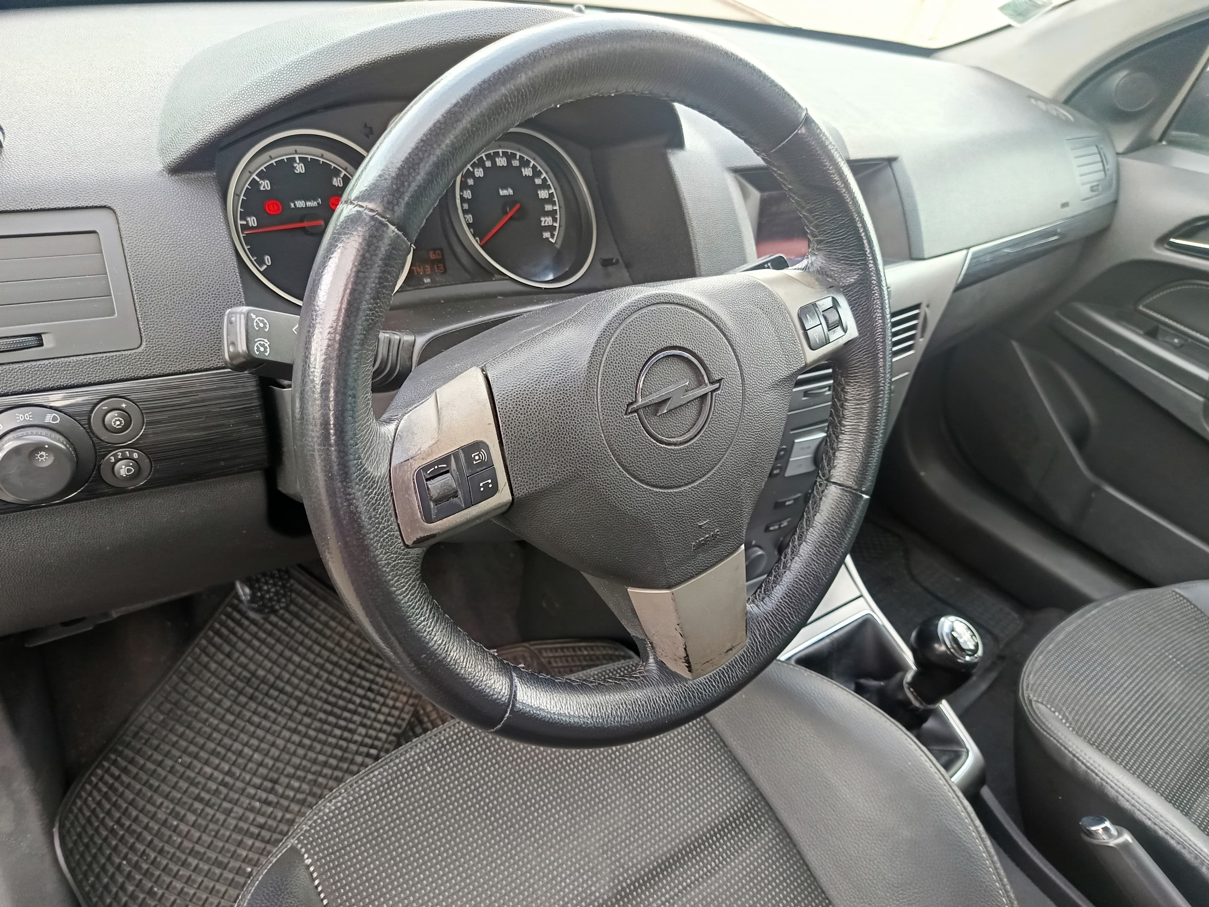 Opel Astra · Ano 2005 — imagen 39