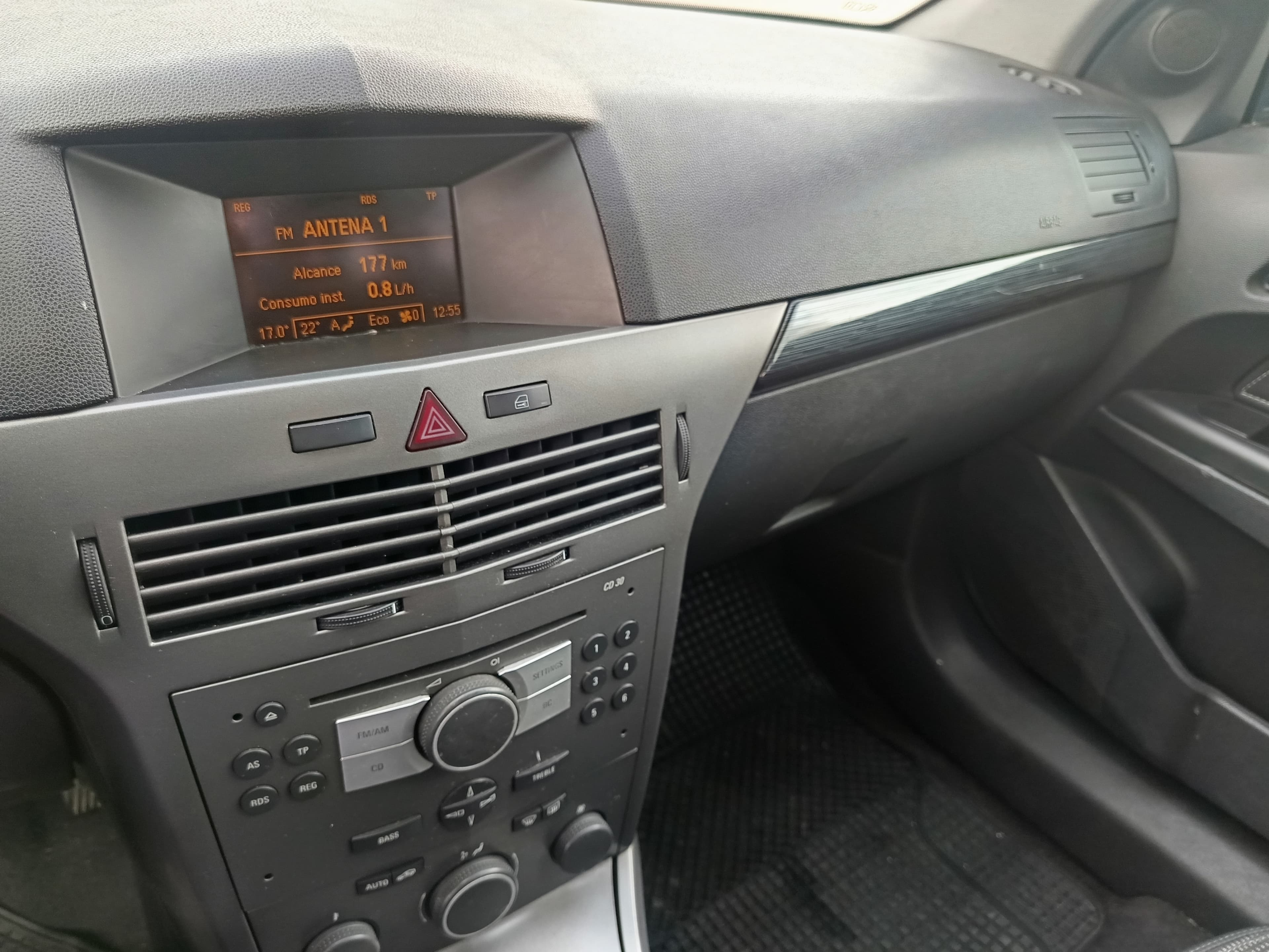 Opel Astra · Ano 2005 — imagen 40