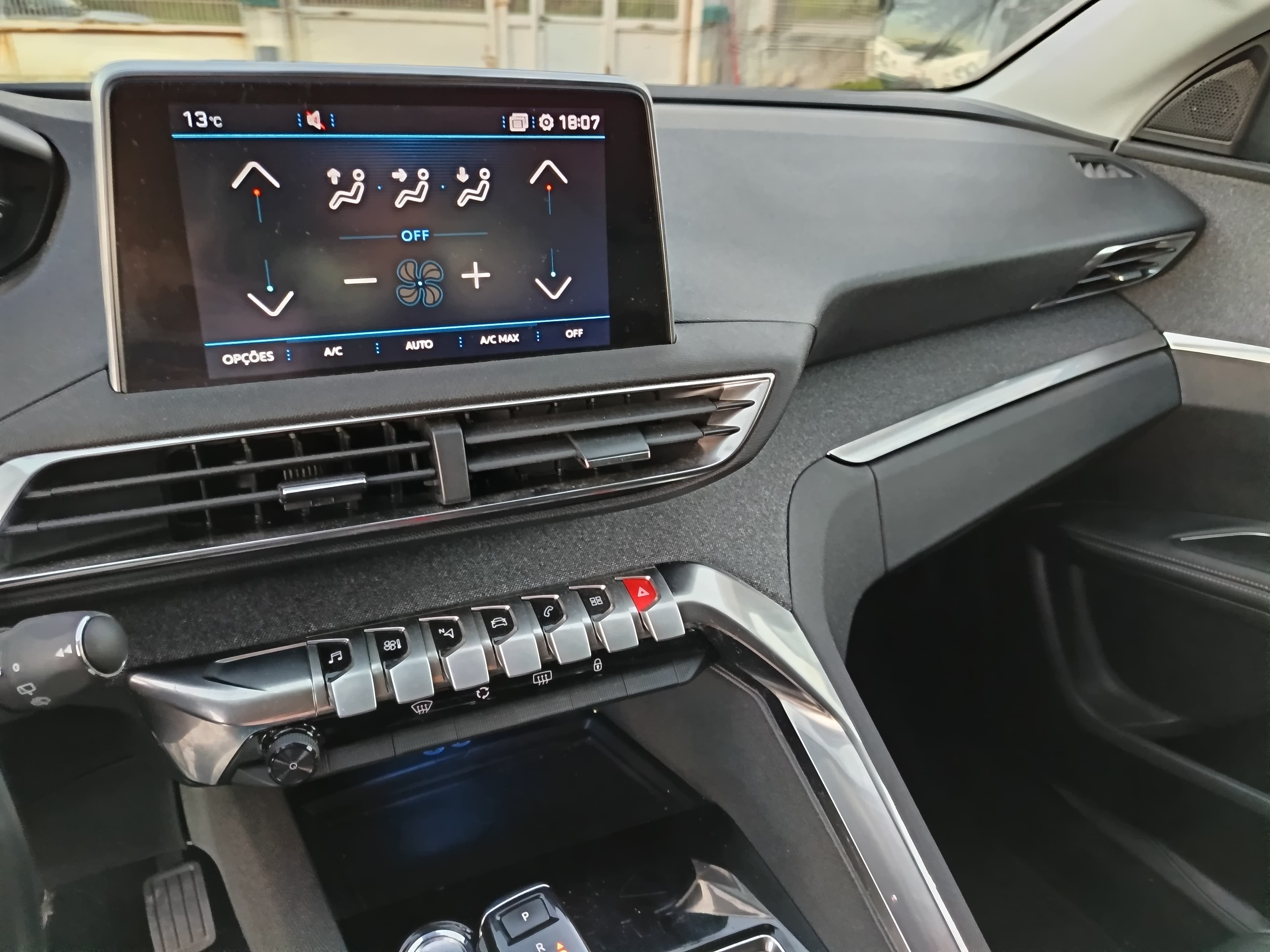 Peugeot 5008 · Ano 2020 — imagen 39