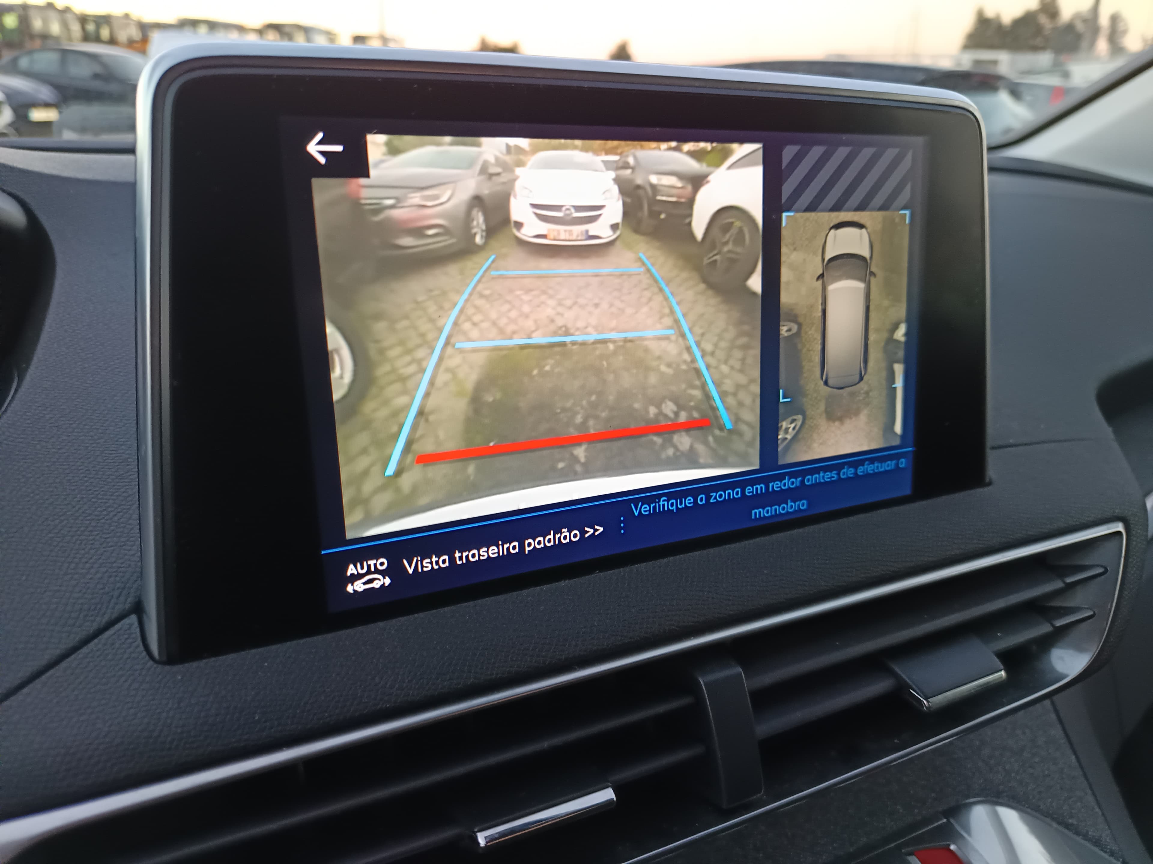 Peugeot 5008 · Ano 2020 — imagen 47