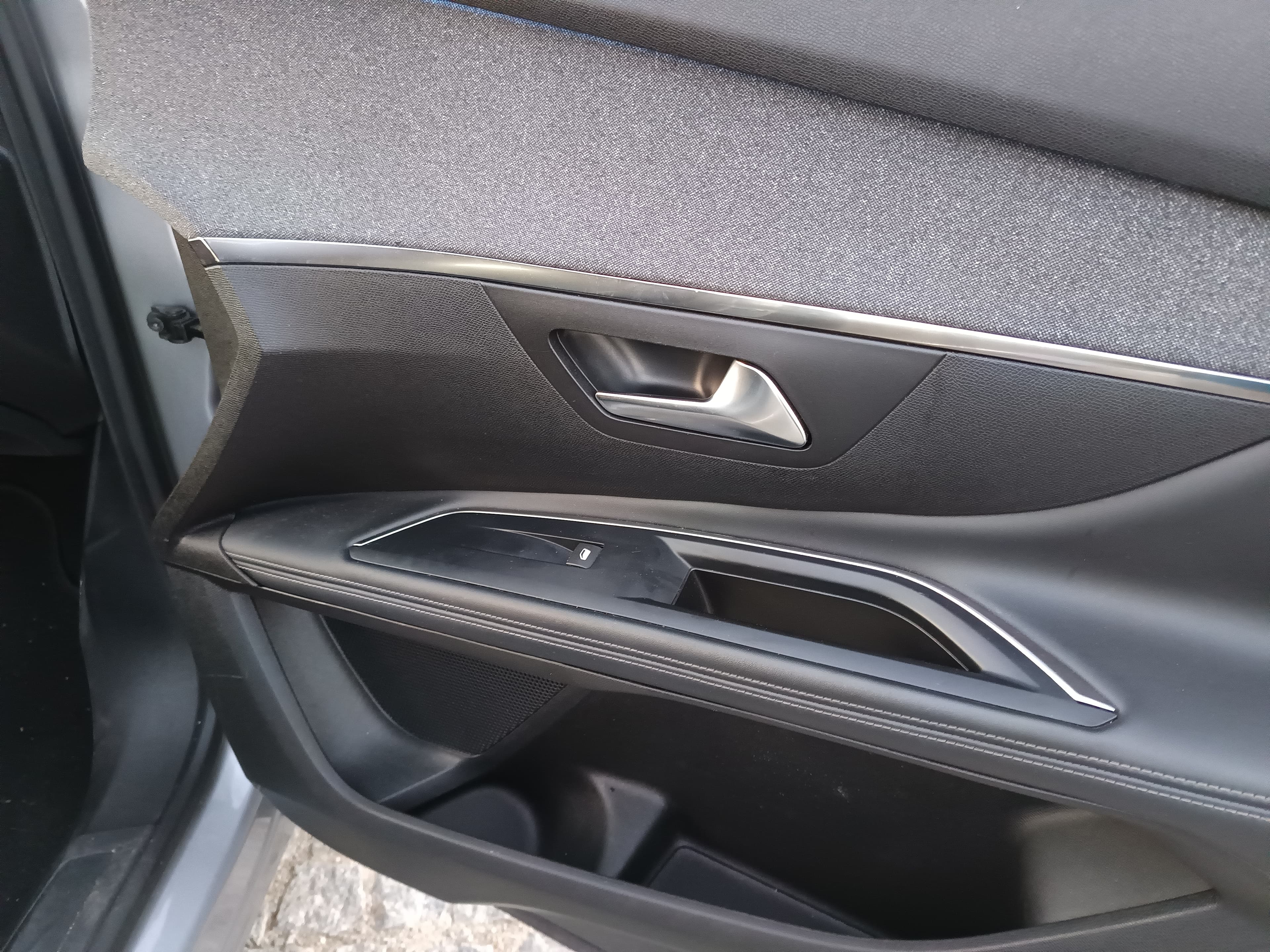 Peugeot 5008 · Ano 2020 — imagen 28