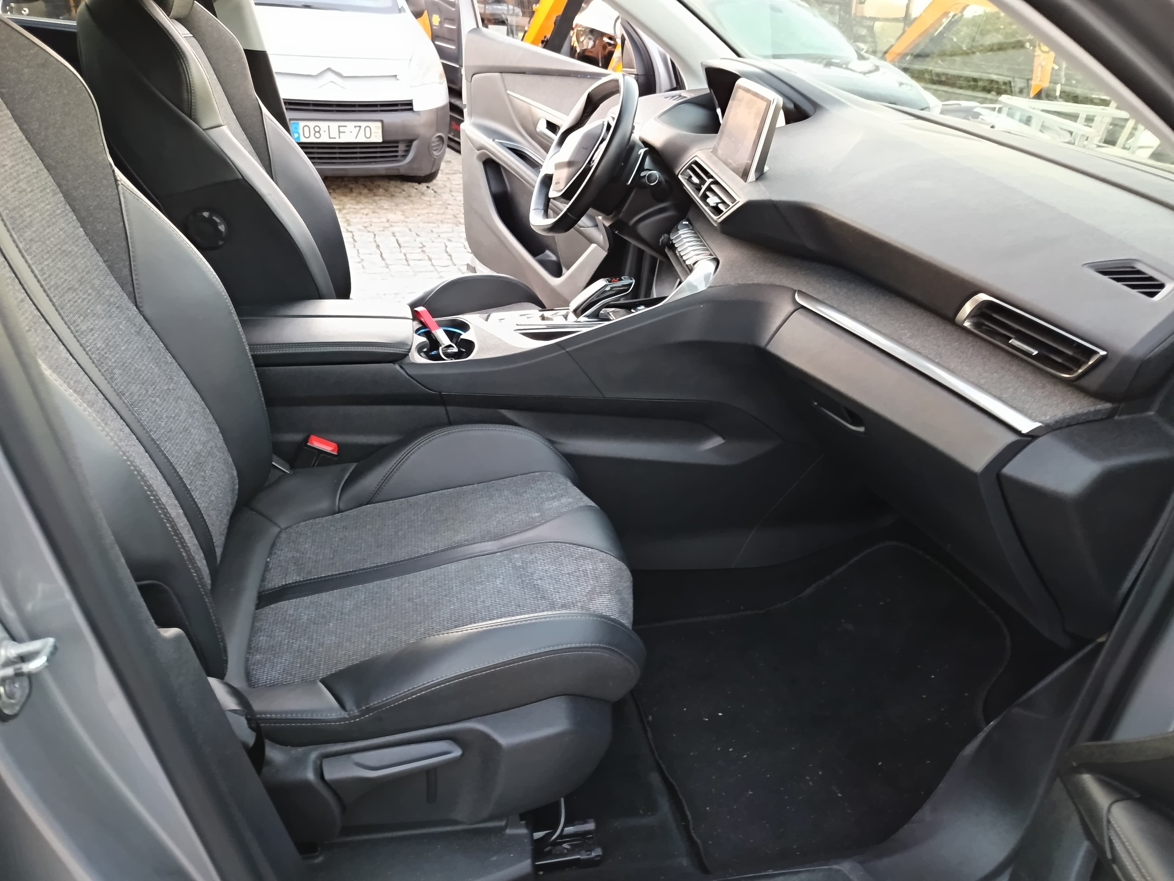 Peugeot 5008 · Ano 2020 — imagen 30