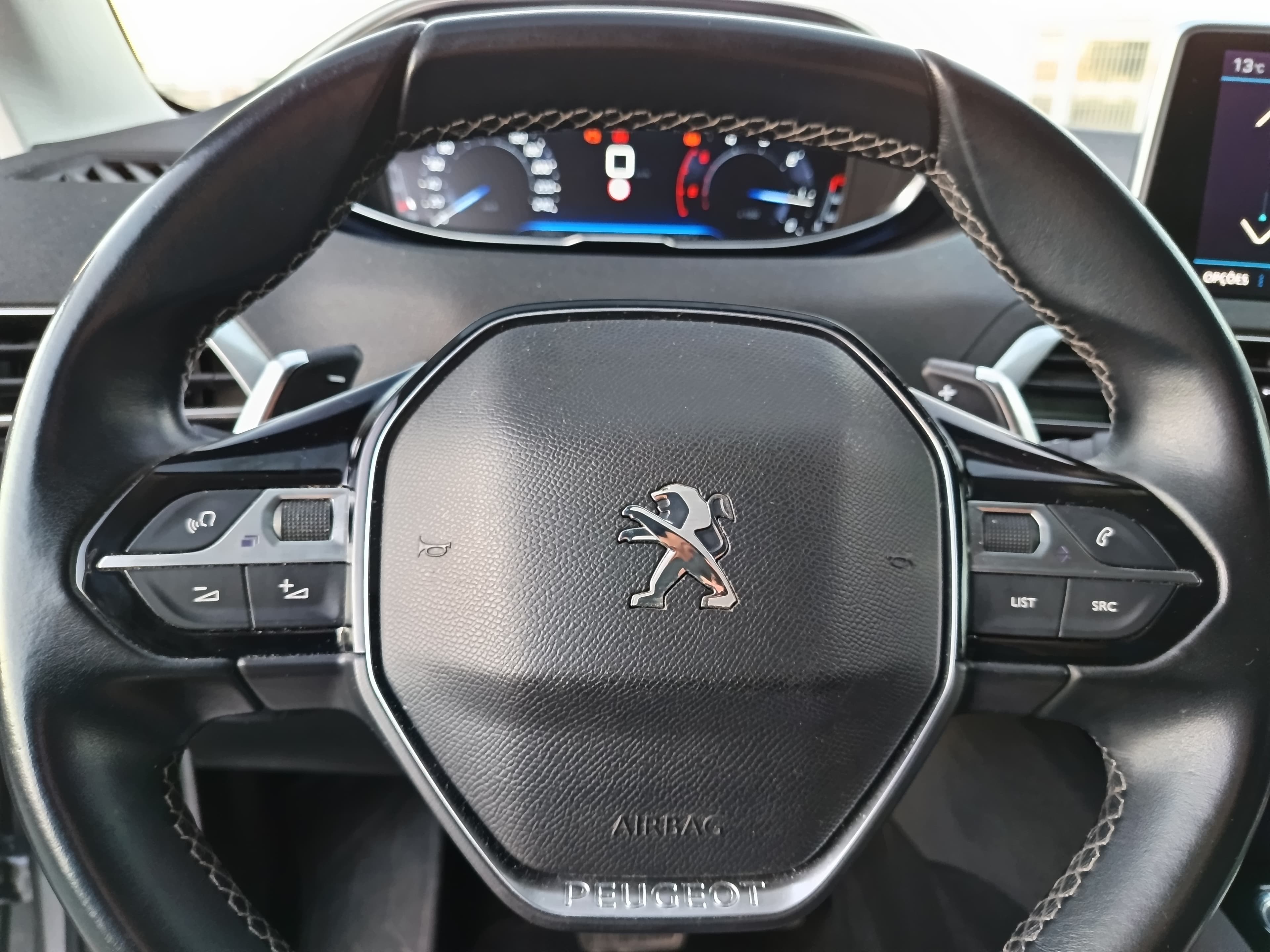 Peugeot 5008 · Ano 2020 — imagen 46